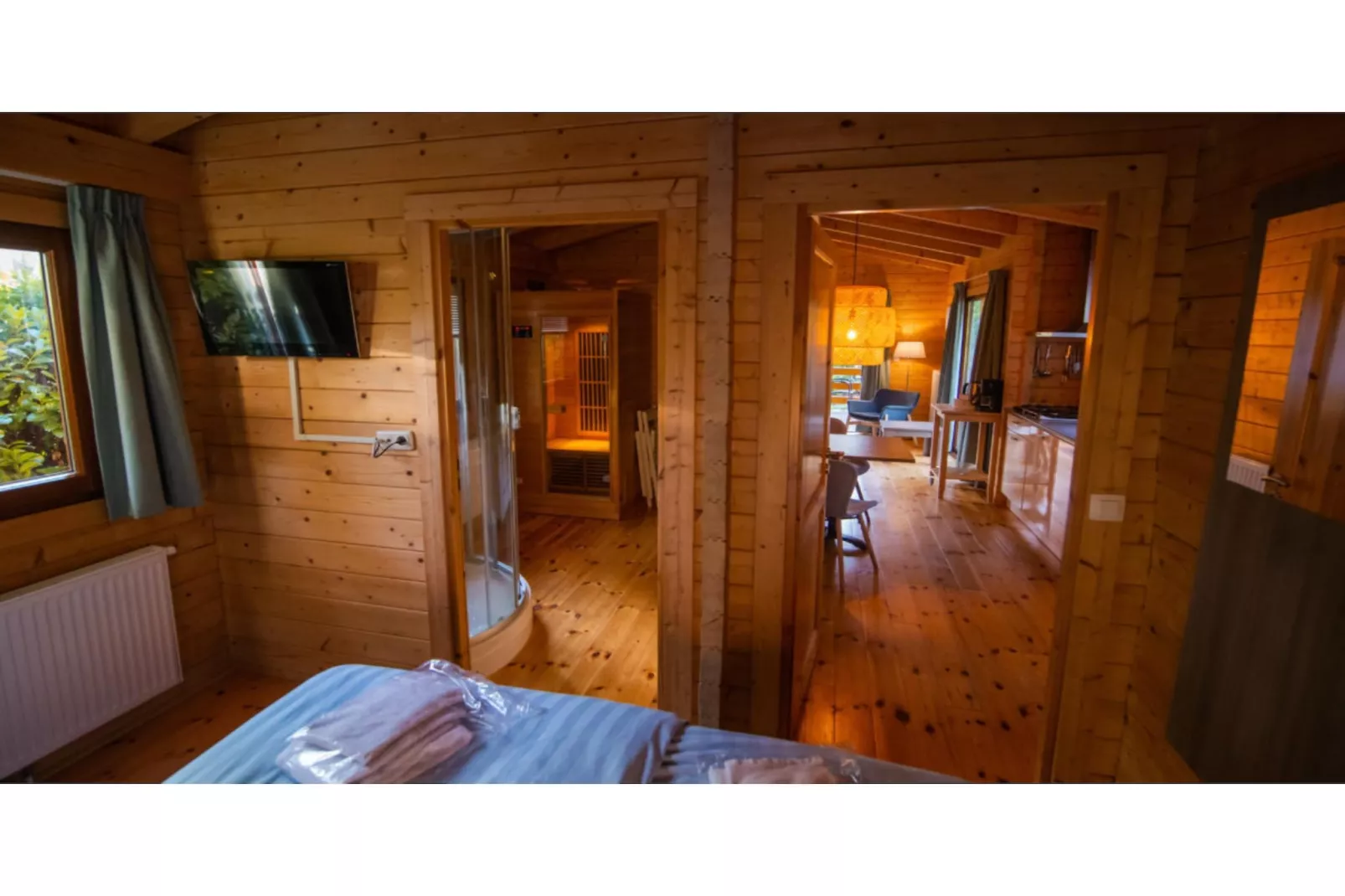 2-persoons wellness lodge-Bathroom