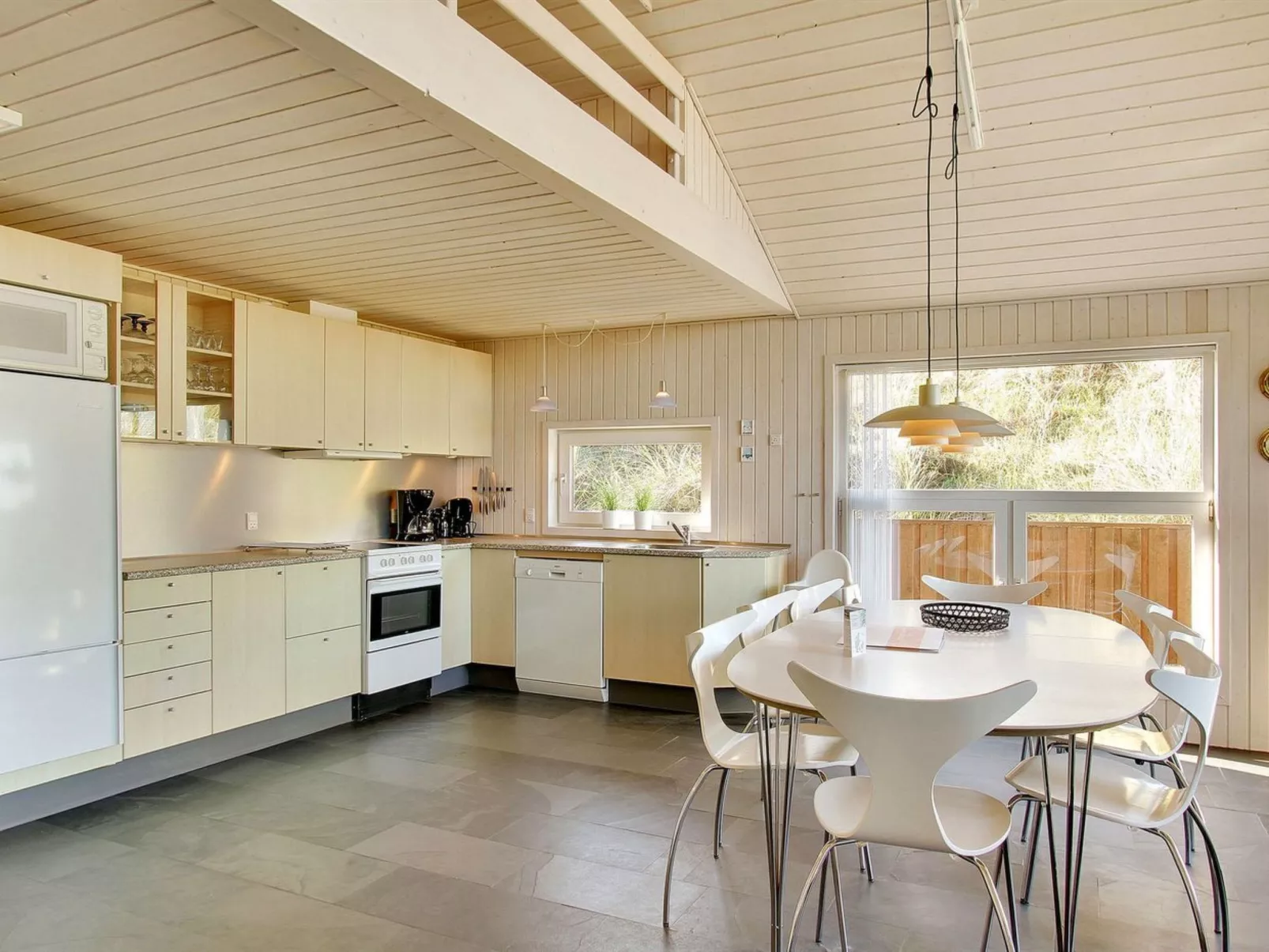 "Elni" - 350m from the sea-Drinnen