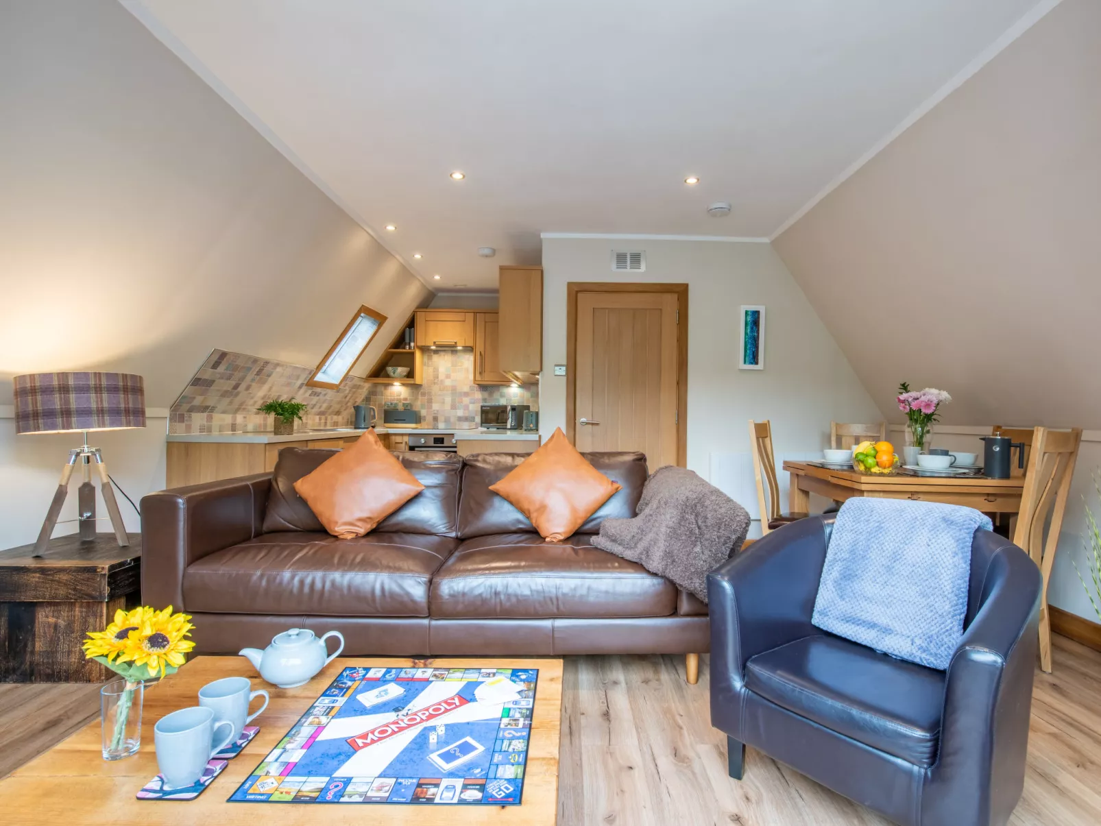 Heron Lodge-Inside