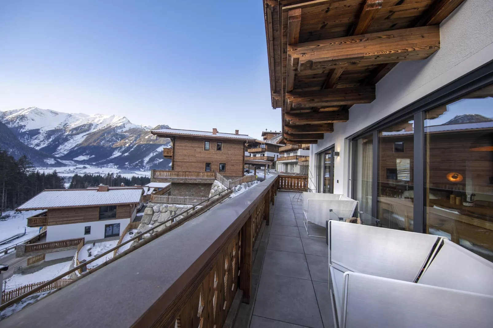 Nationalpark Chalet Grossschober-Exterior winter