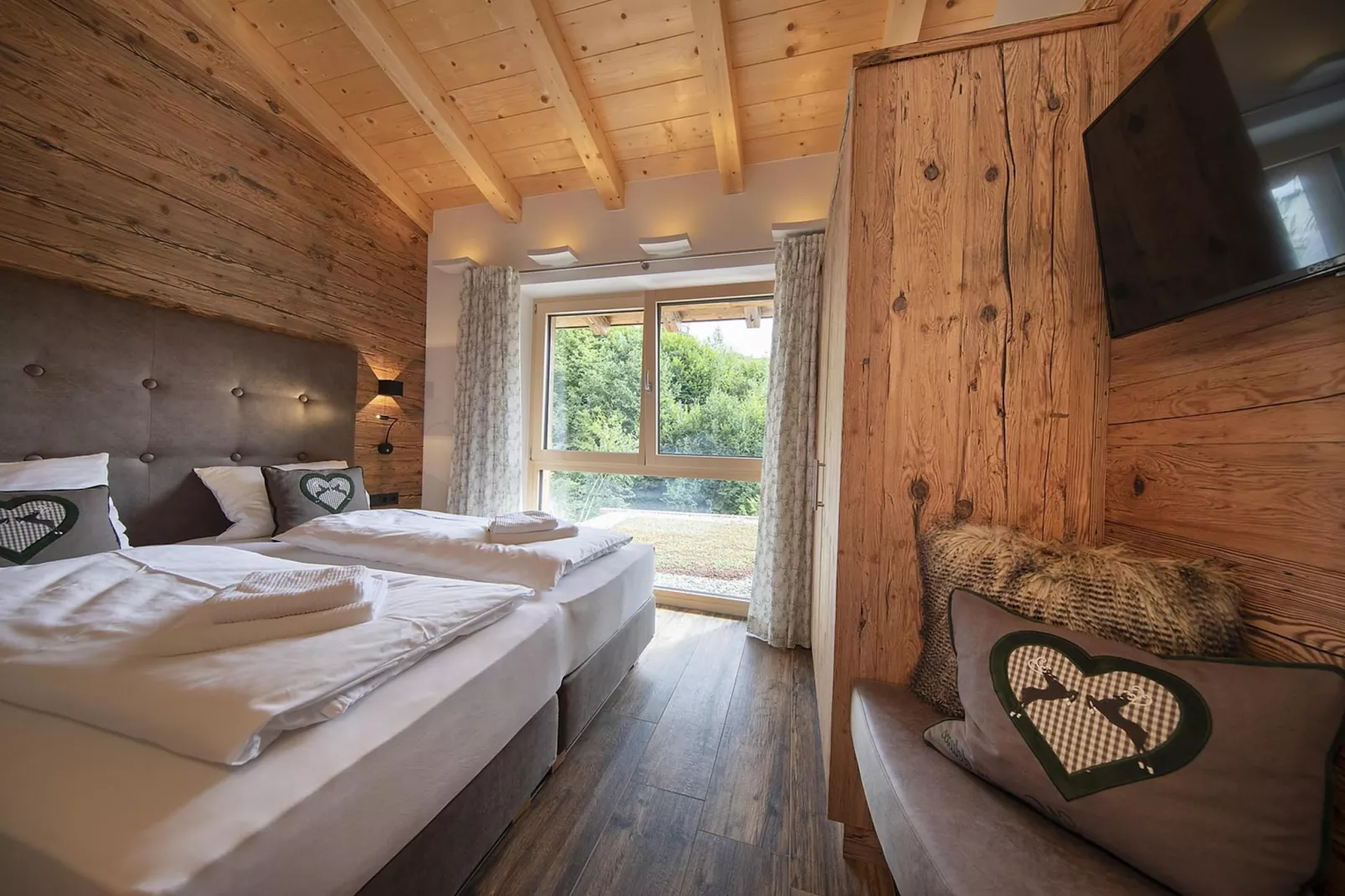 Nationalpark Chalet Rosenspitze-Bedroom