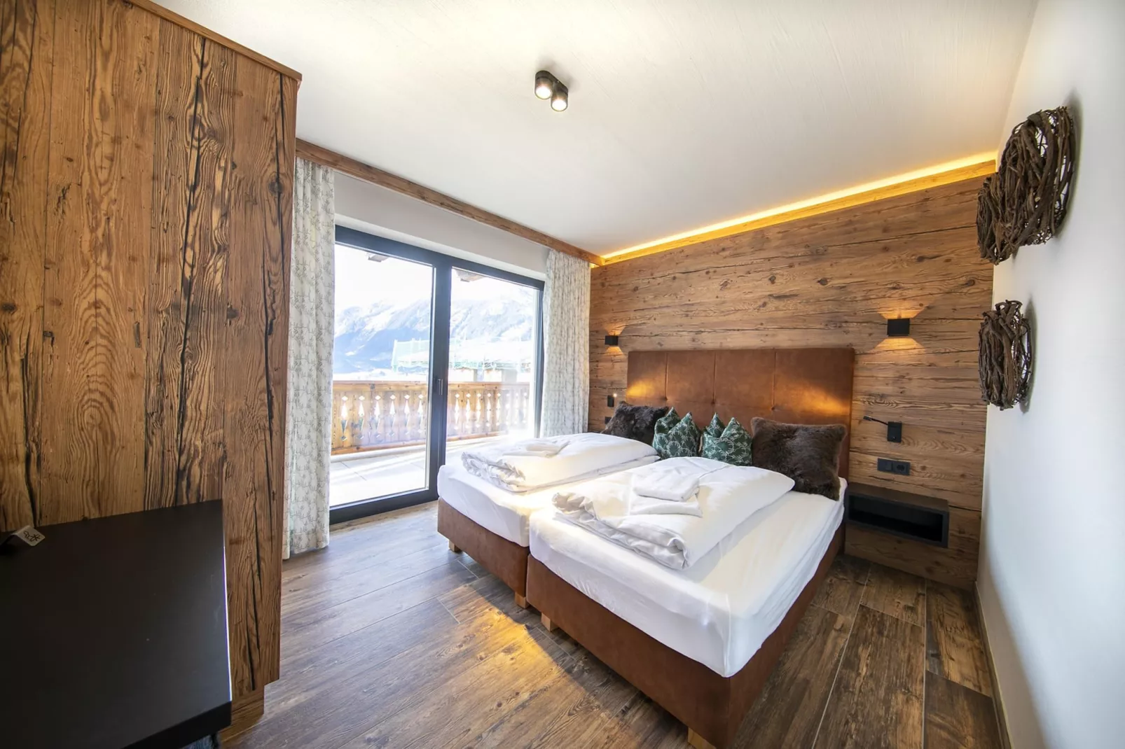 Nationalpark Chalet Kuhhaut-Bedroom