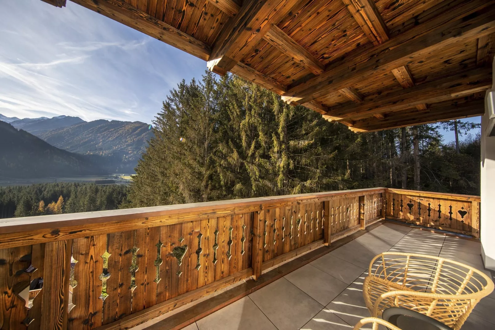 Nationalpark Chalet Schneespitze-Living room