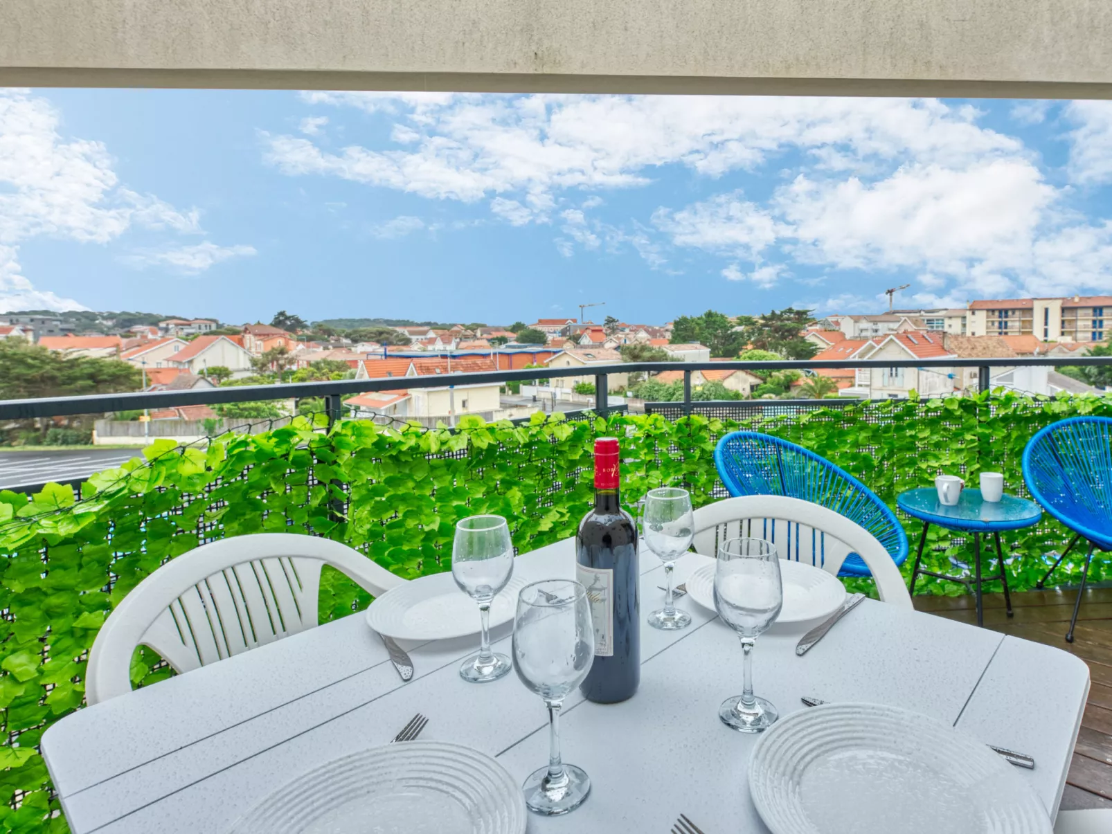 Le Rooftop-Outside