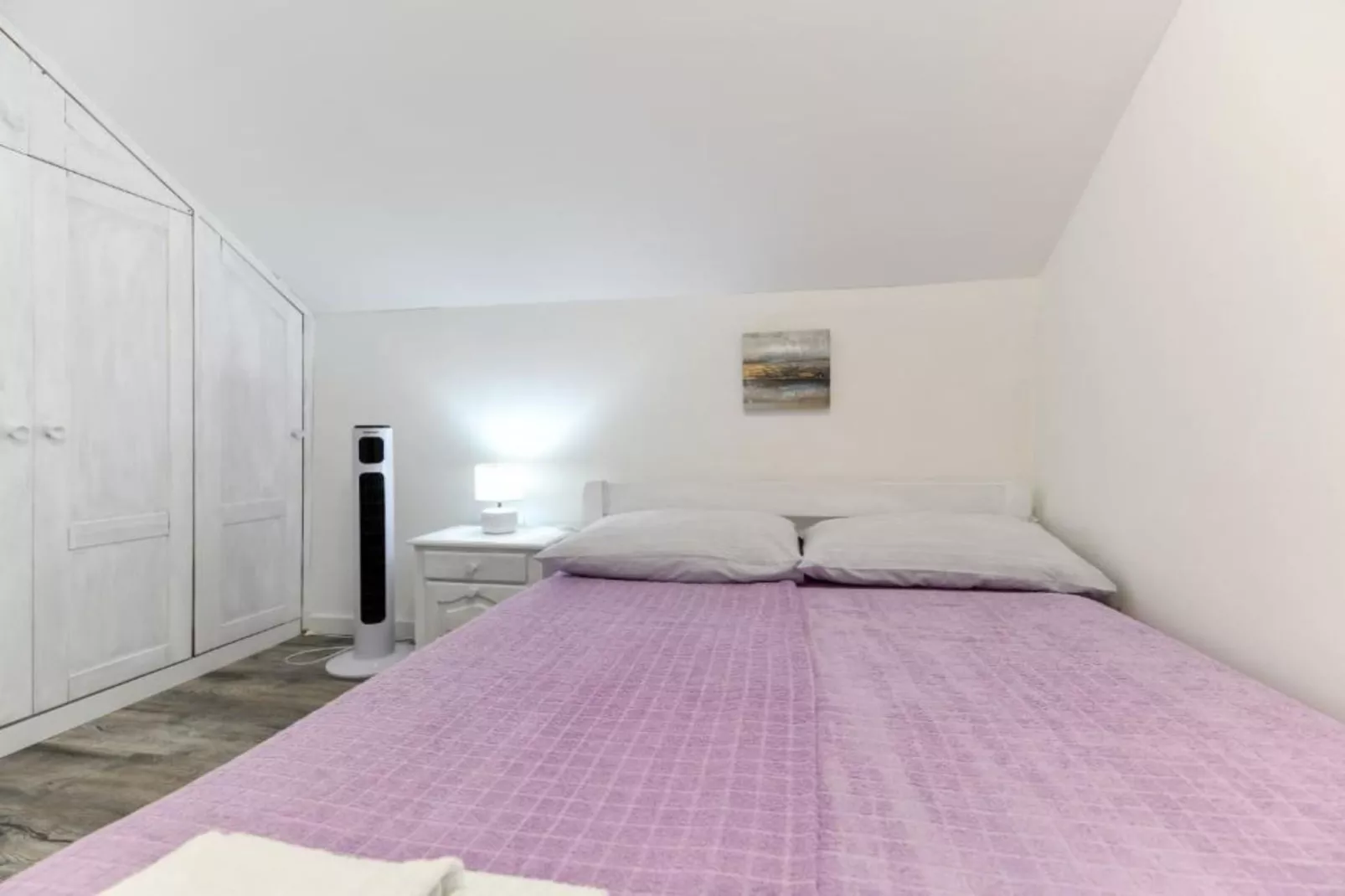 Four Bedroom Villa With Hot Tub-Chambre