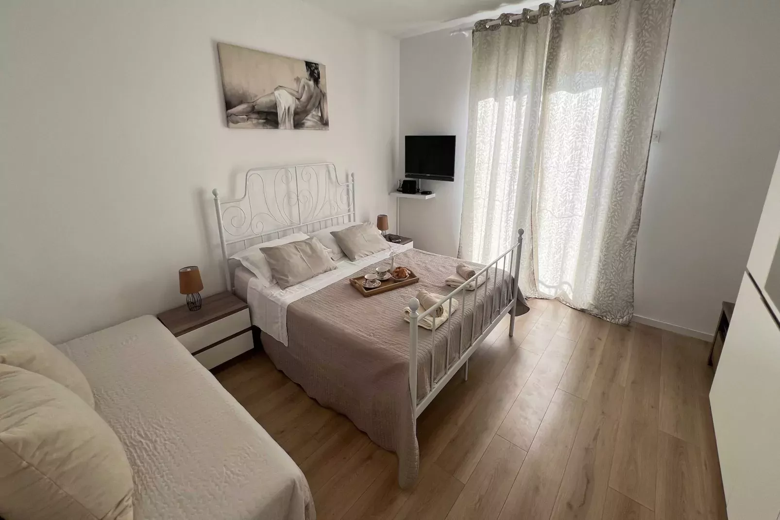 Apartmani Vela Makarska - Two Bedroom Apartment With Balcony-Bedroom