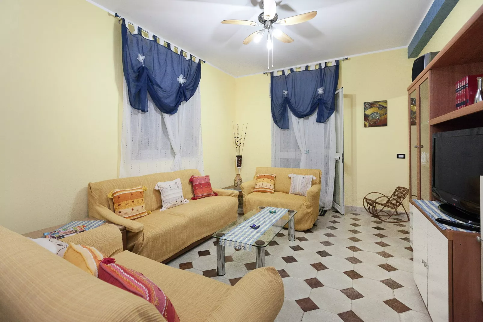 Villa Russo-Living room