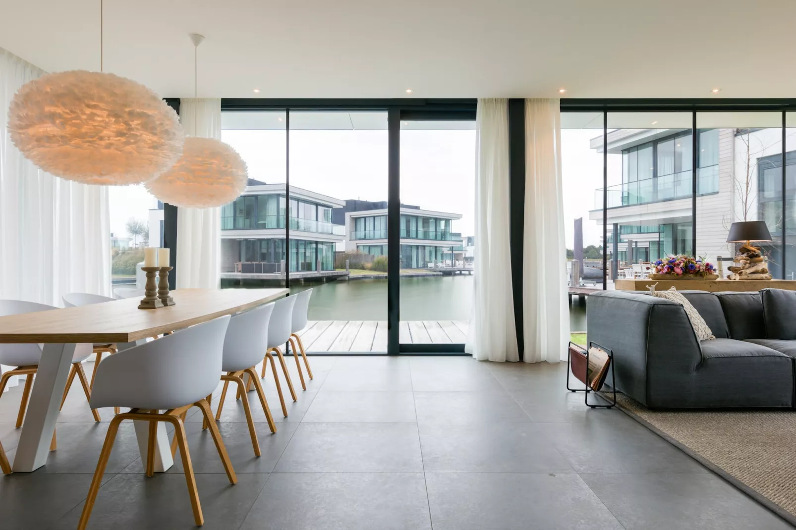 Harbour Village 1-Living room