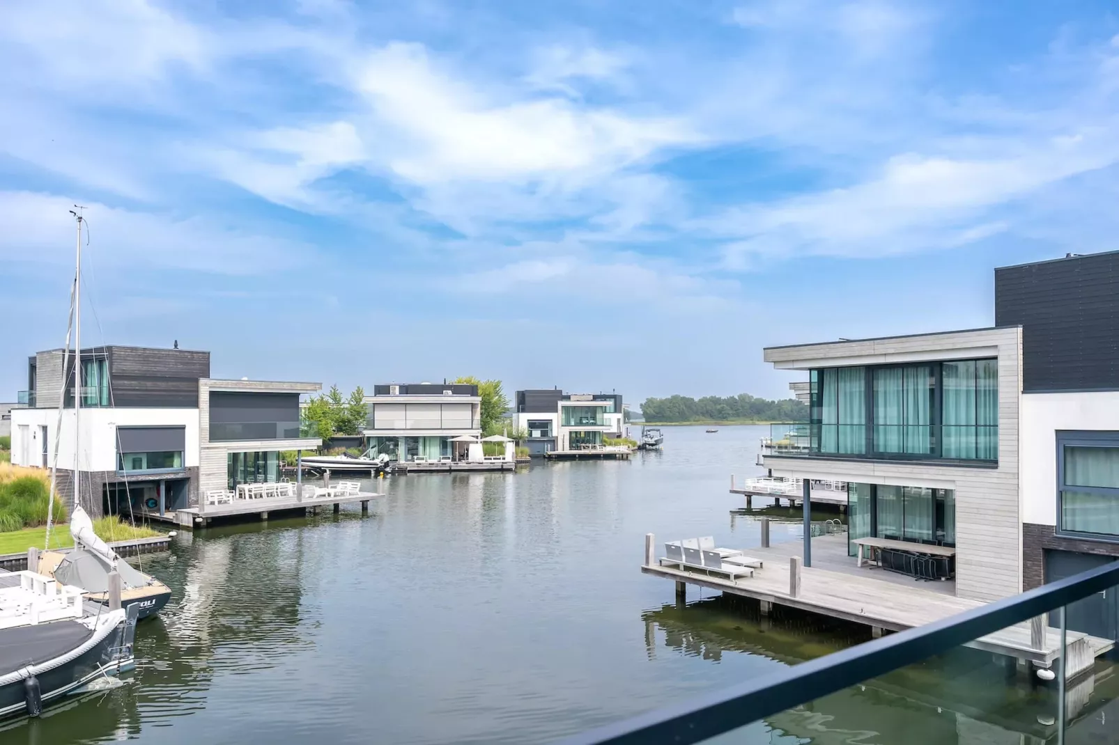 Harbour Village 3-Exterior summer
