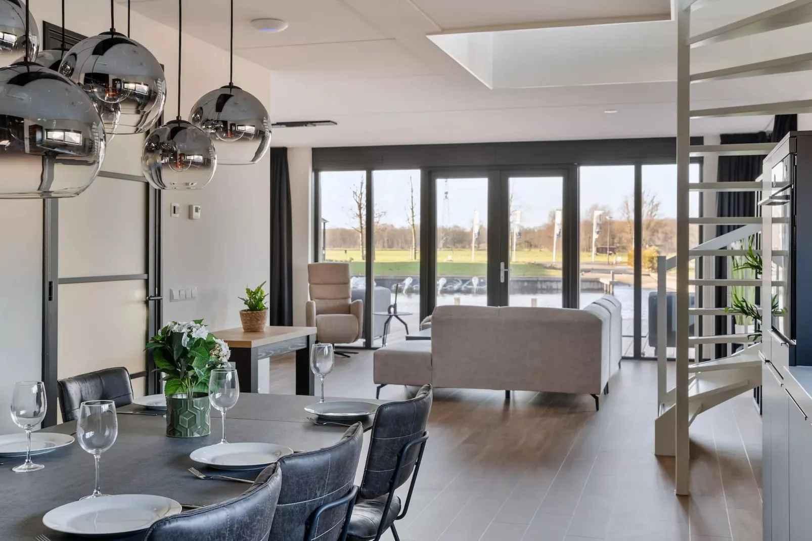 Patrijs Wellness Plus 8-Esszimmer