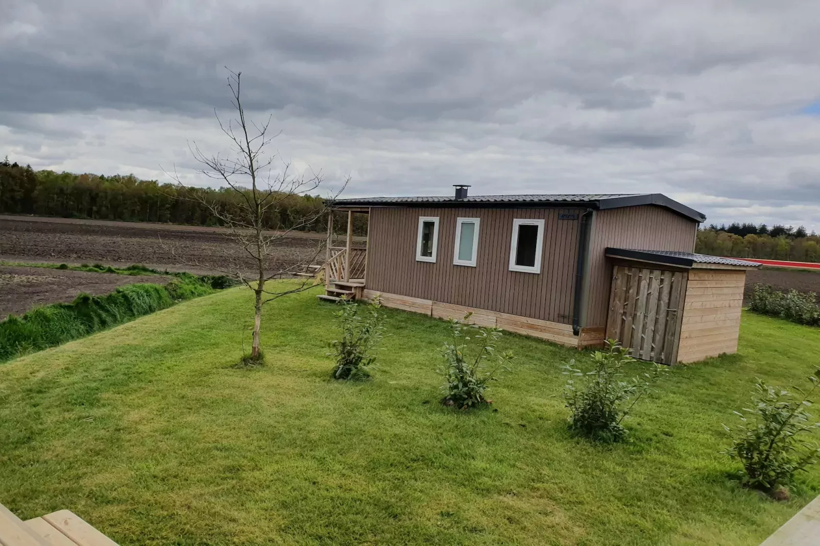 Elperhof Veldlodge-Außenbereich Sommer