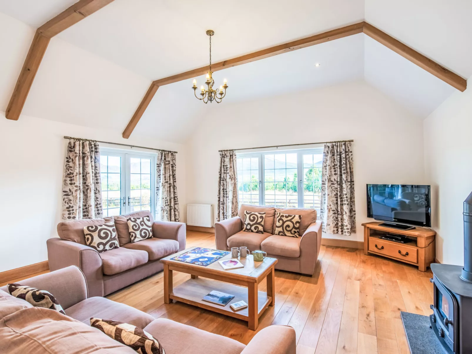 Mountain View Lodge-Inside