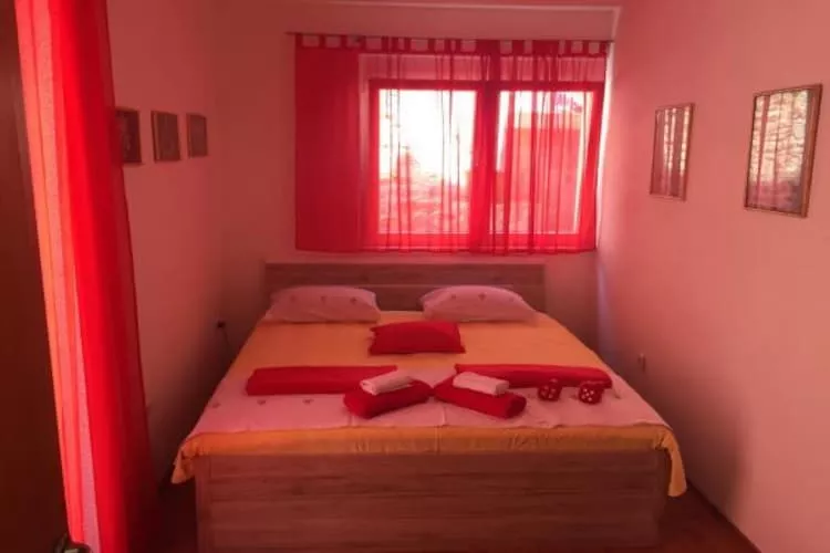 Apartments Kalajzic- One-Bedroom Apartment with Terrace (ST)