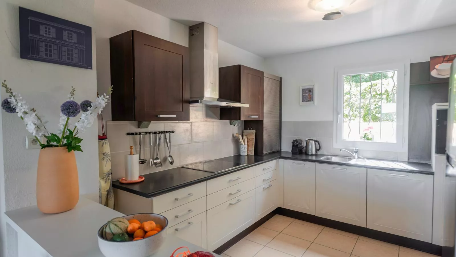 Les Collines-Kitchen