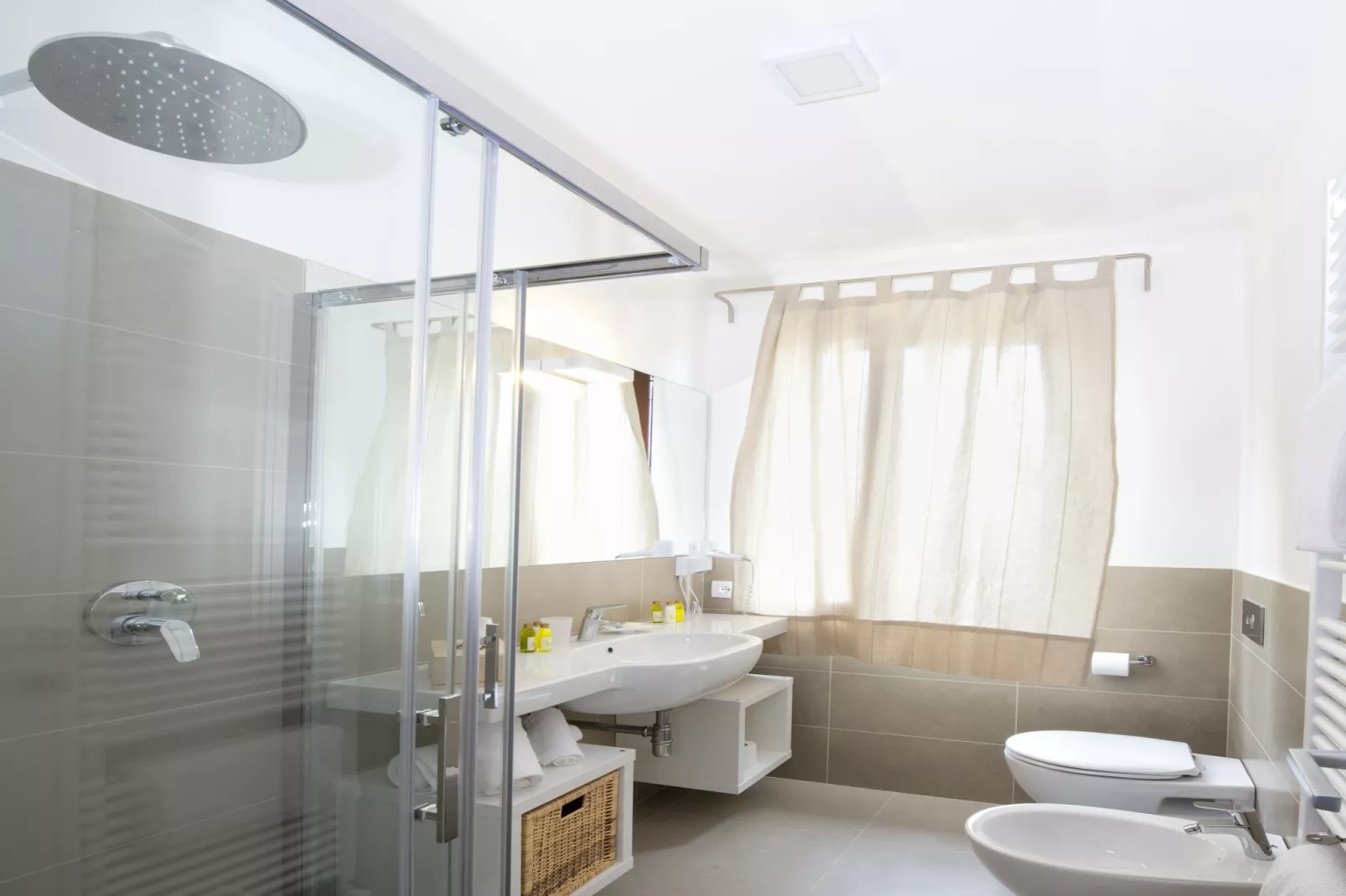 Apartment Limone Residence Nautic Resort San Carlo Gargnano-Quadrilo 110qm-Badezimmer