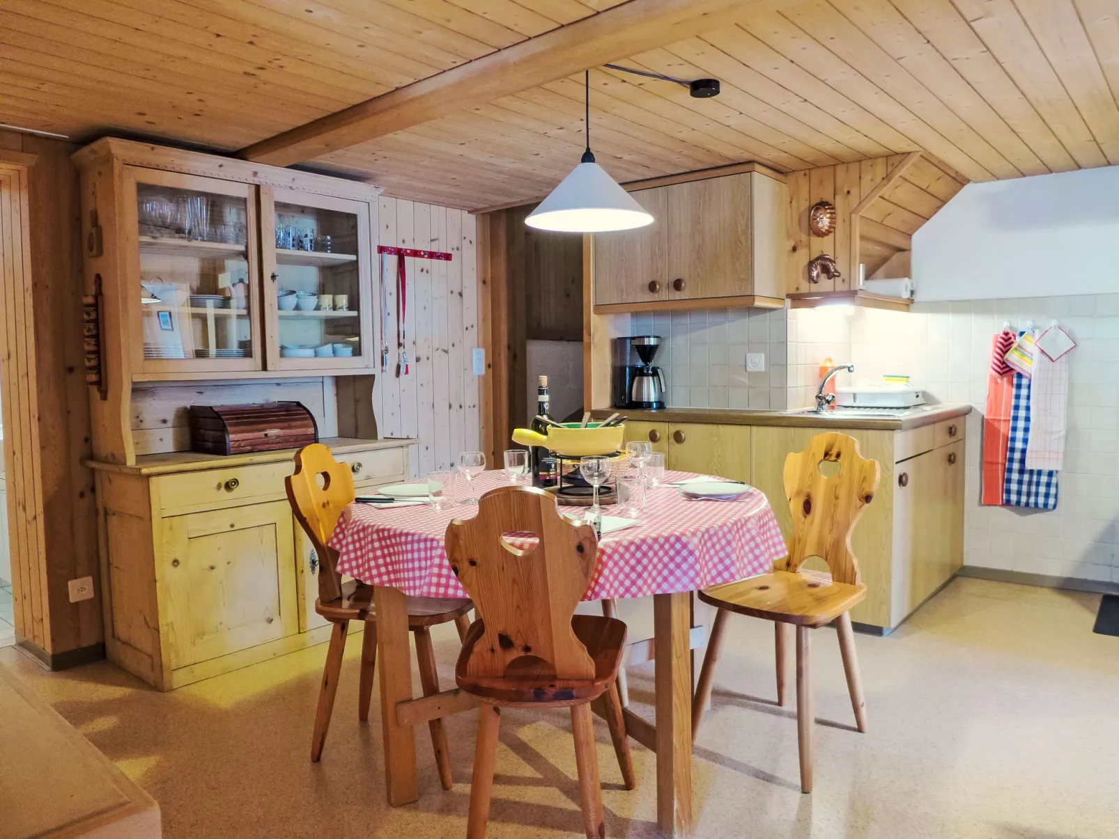 Chalet Esther-Inside