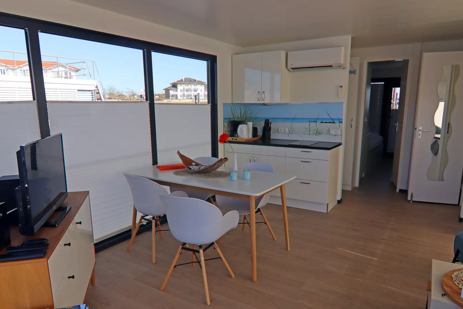 Hausboot Family & Friends LP 4 / 1-2 Personen-Dining room