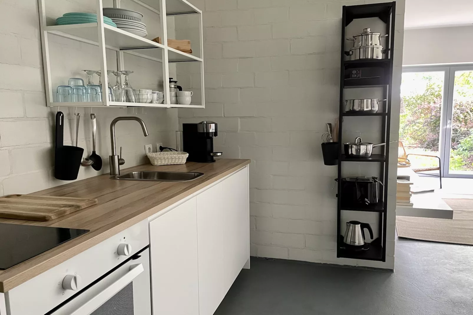 Gepflegte HofWohnung 2-Kitchen