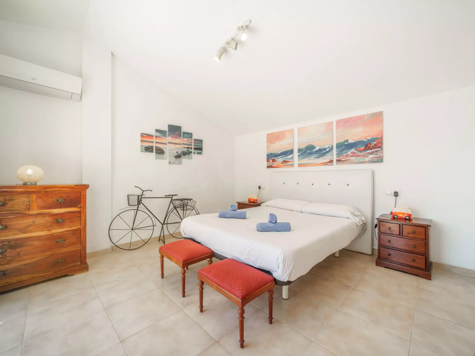 Sunwing Beach-Inside