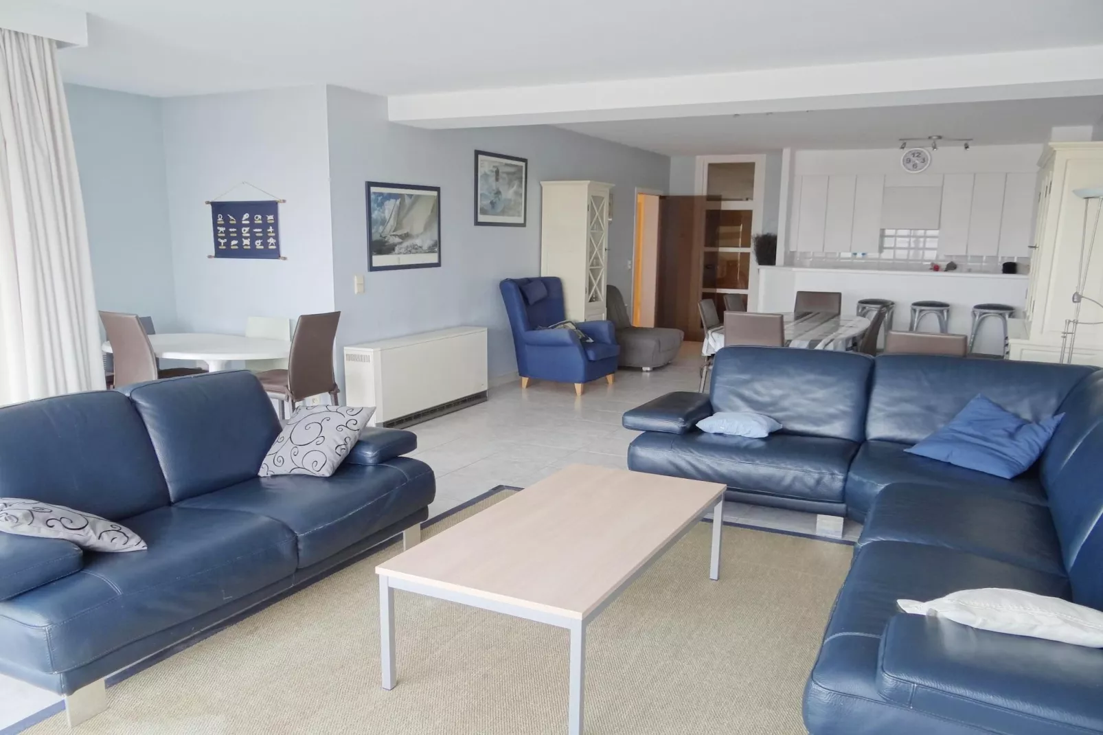 SEASIGHT A 0004-Living room