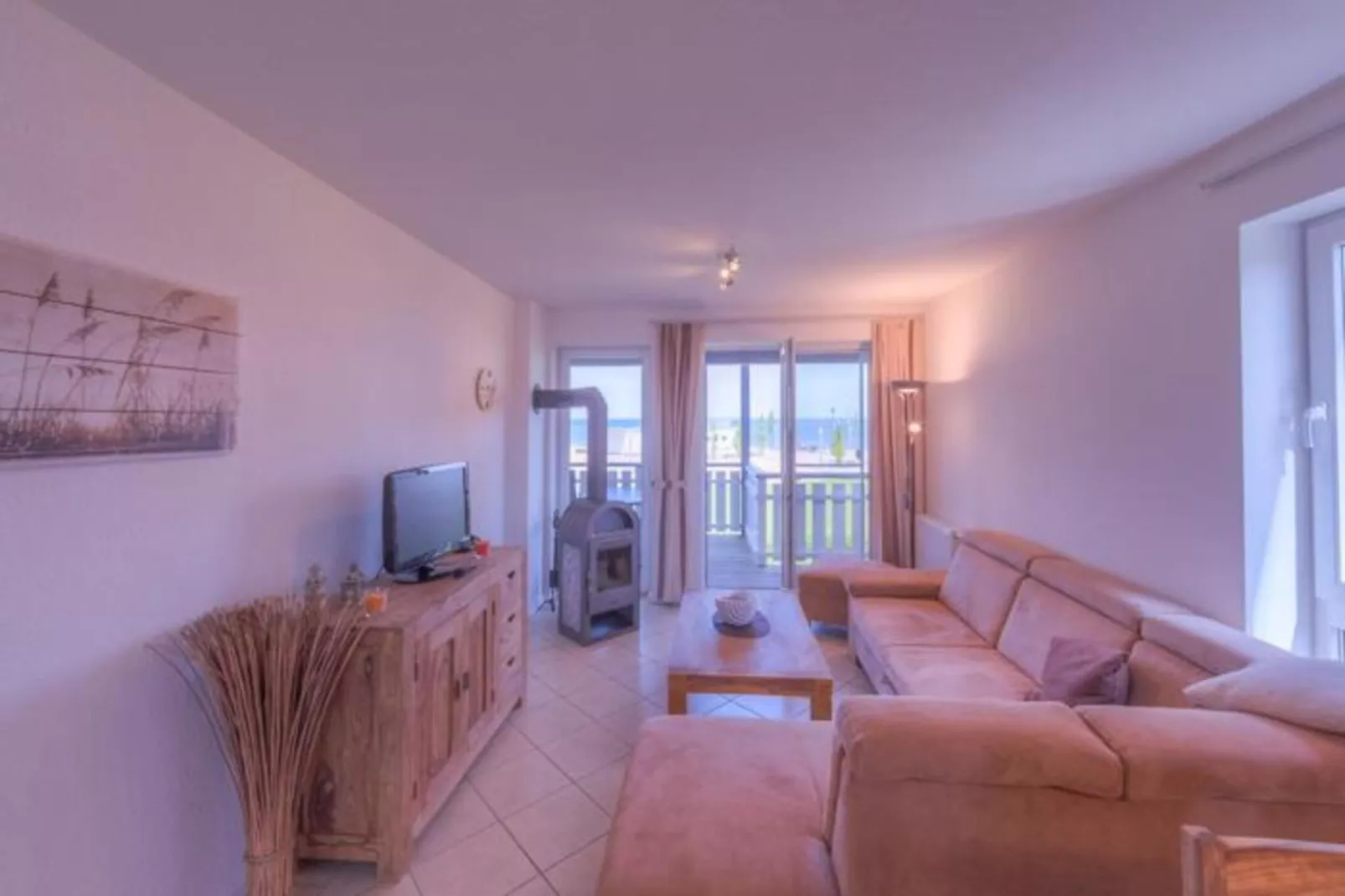 Mitteldeck 433-Living room