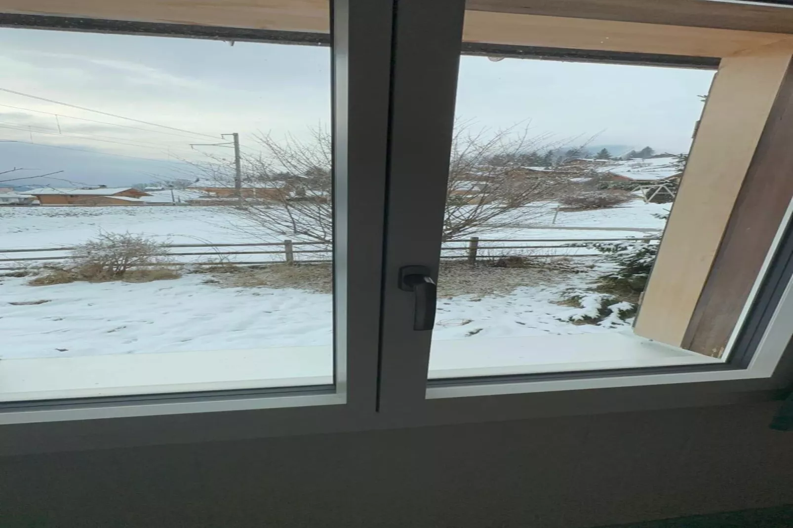 Le Petite Chalet-Terrace balcony