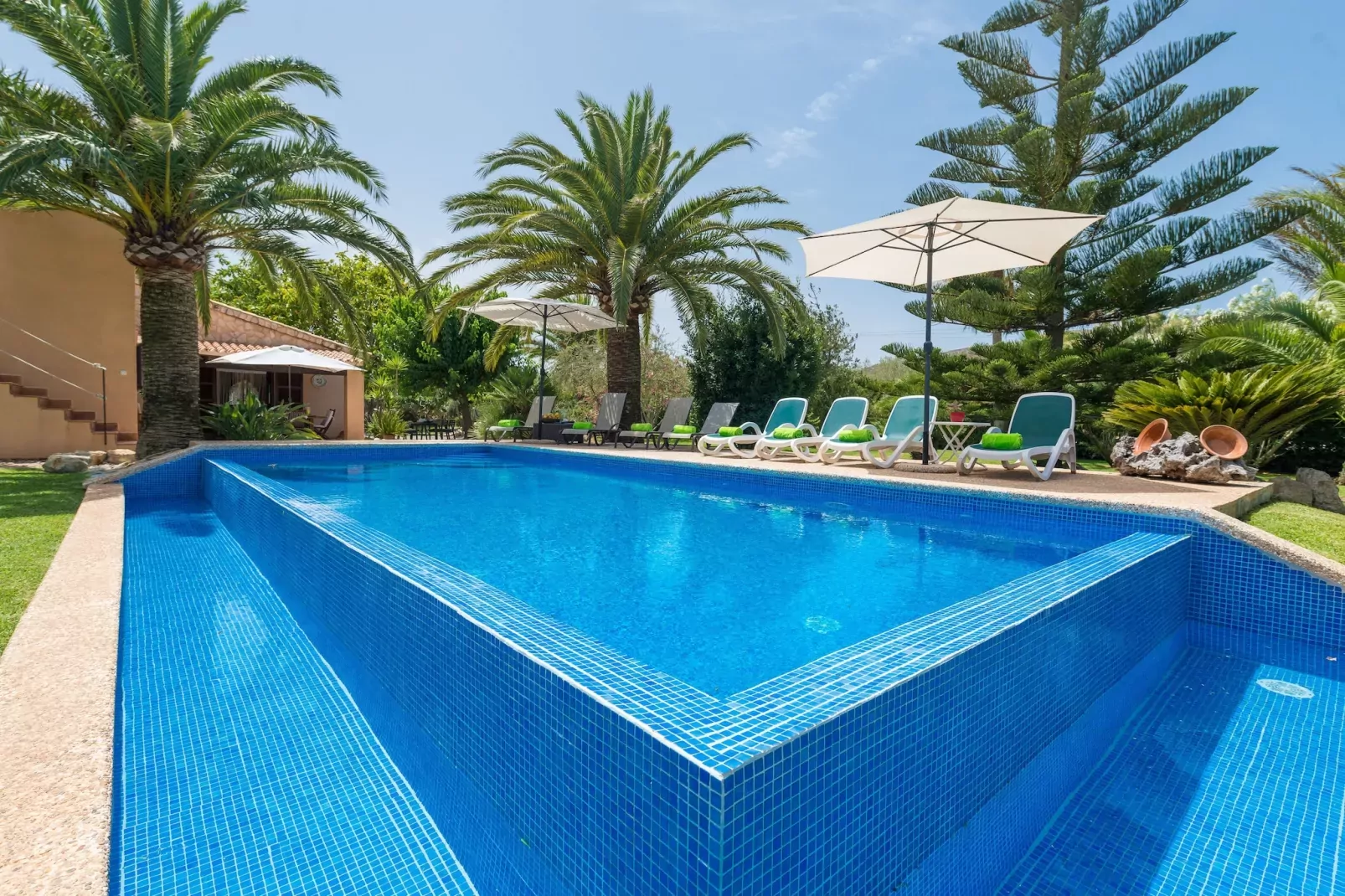 Casa Angela - Exterior in summer