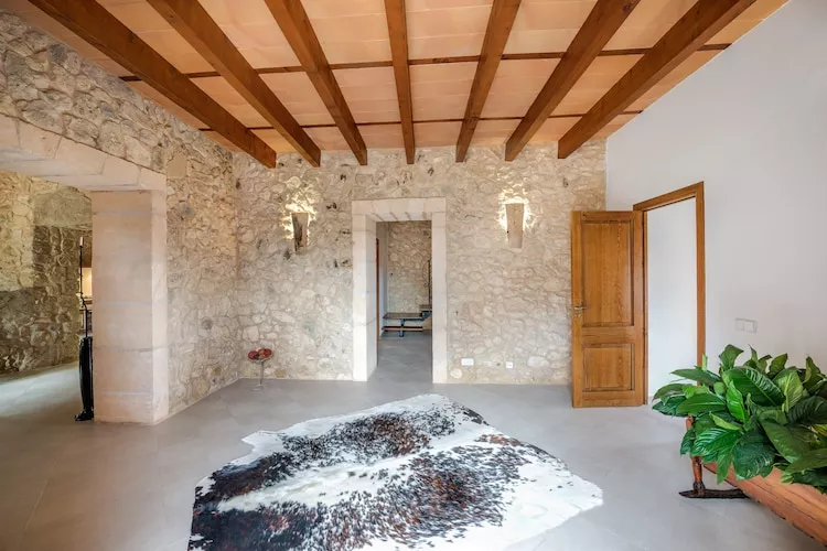 Sa Serra-Exterior summer