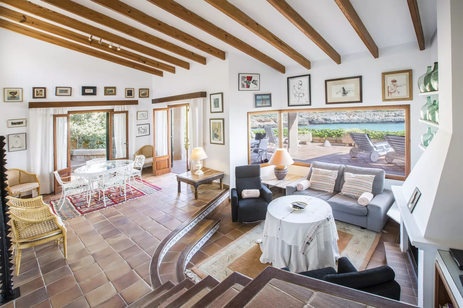 Es Mirador-Exterior summer