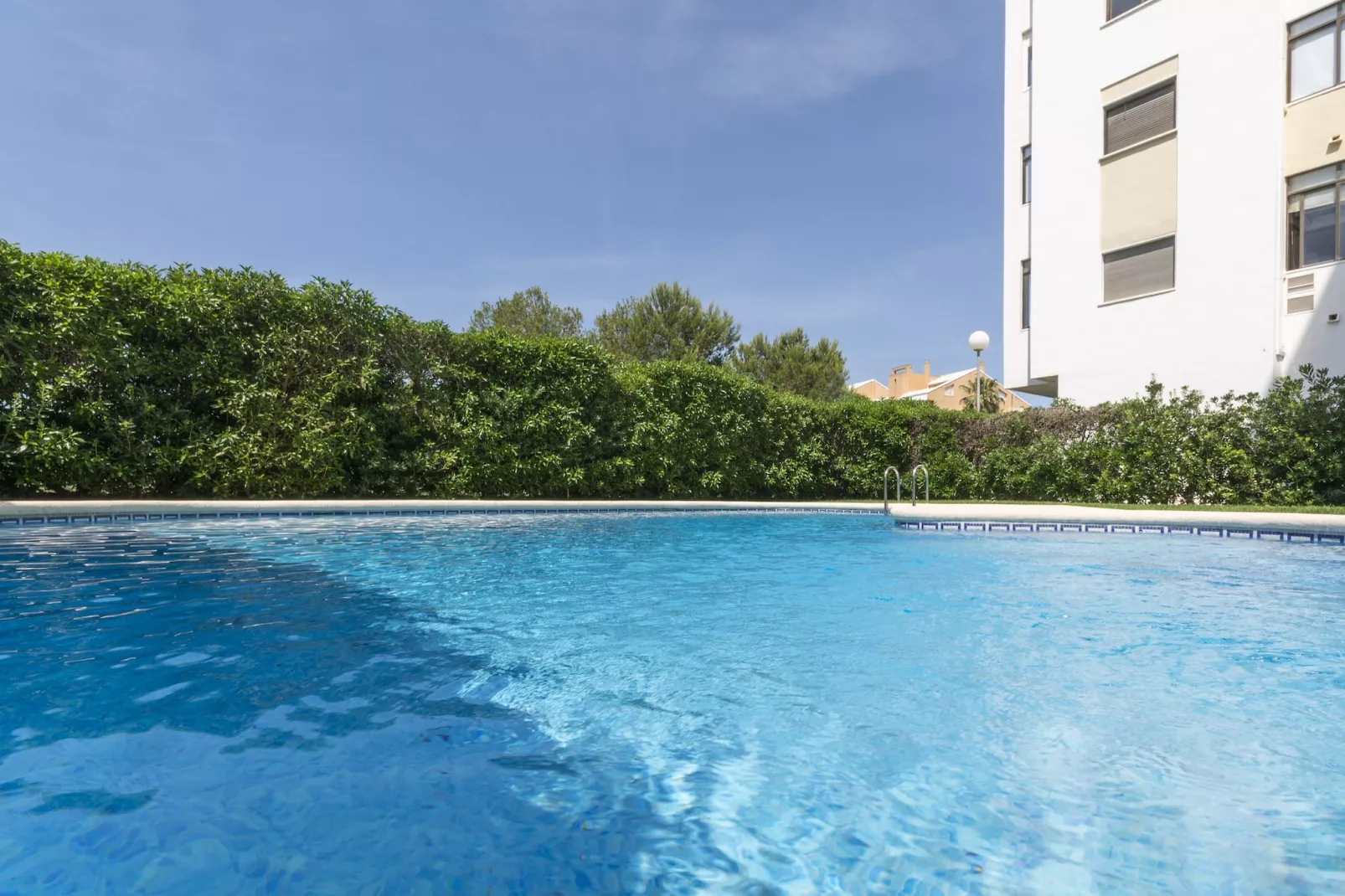 Caramelet-Pool
