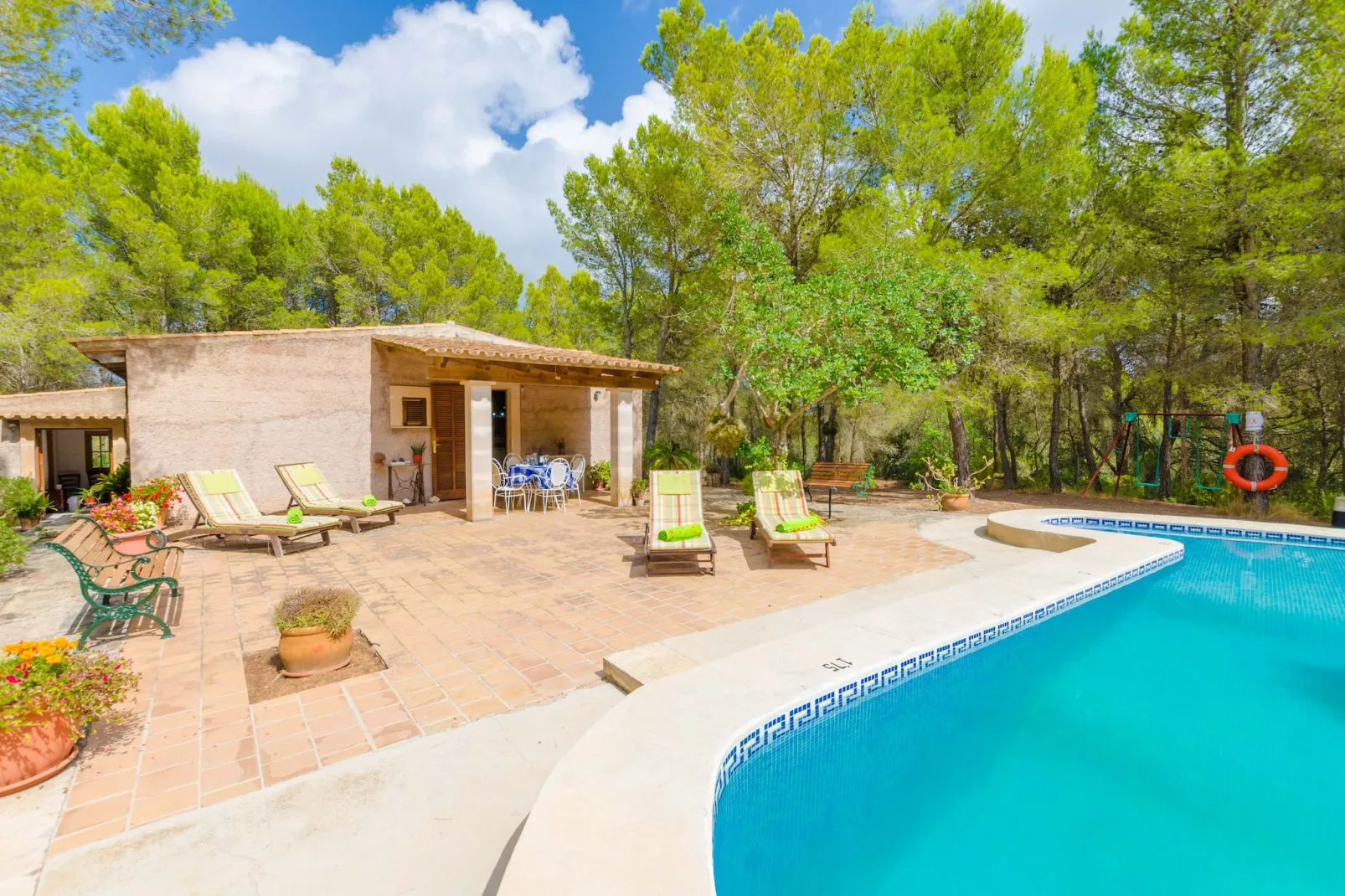 Casa Mas-Exterior summer