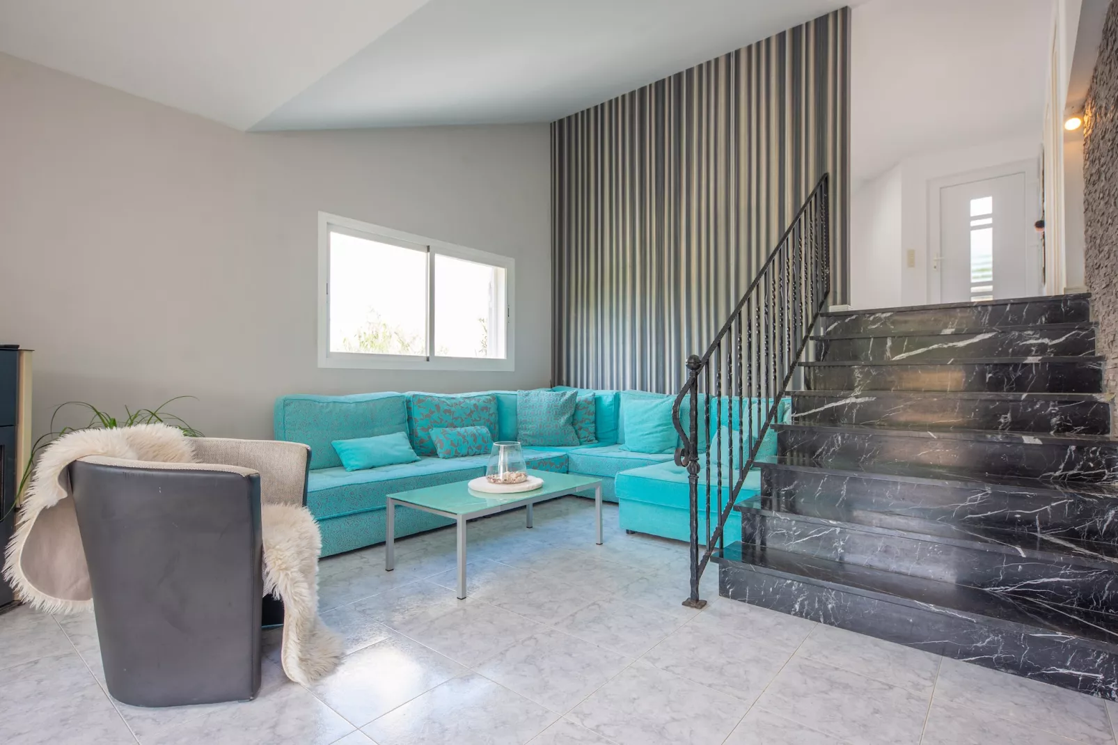 Casa Feliz-Living room
