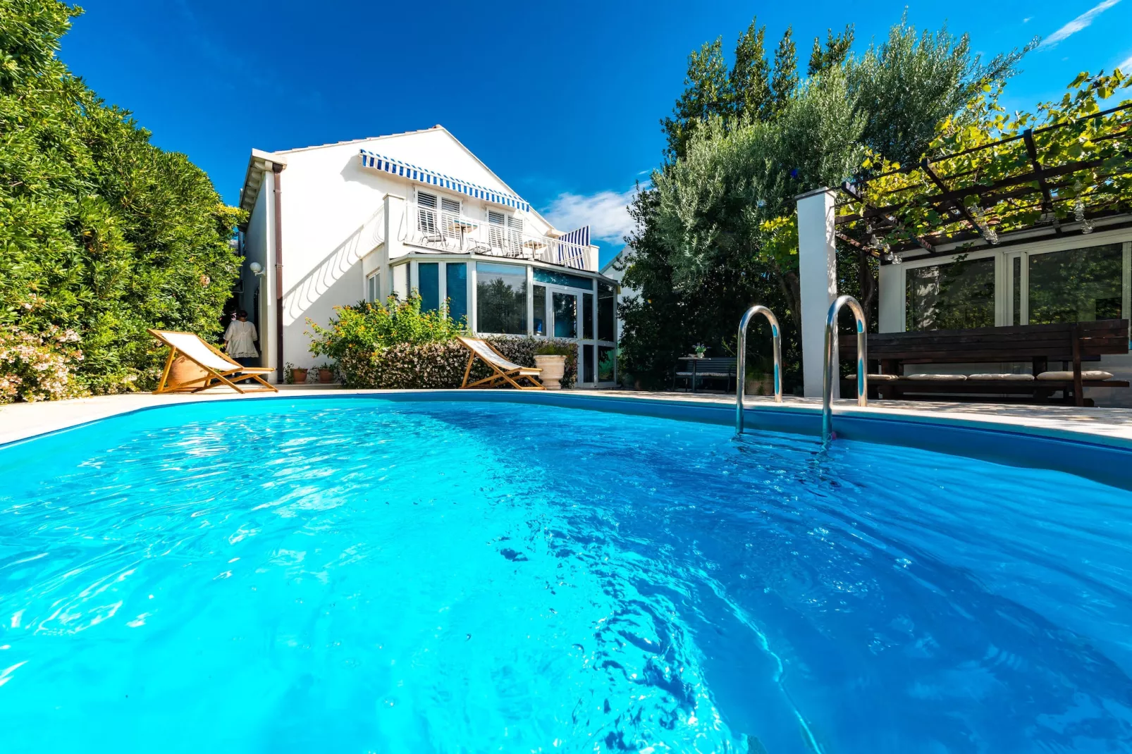 Villa Piano - Four Bedroom Villa with Terrace and Swimming Pool-Schwimmbad