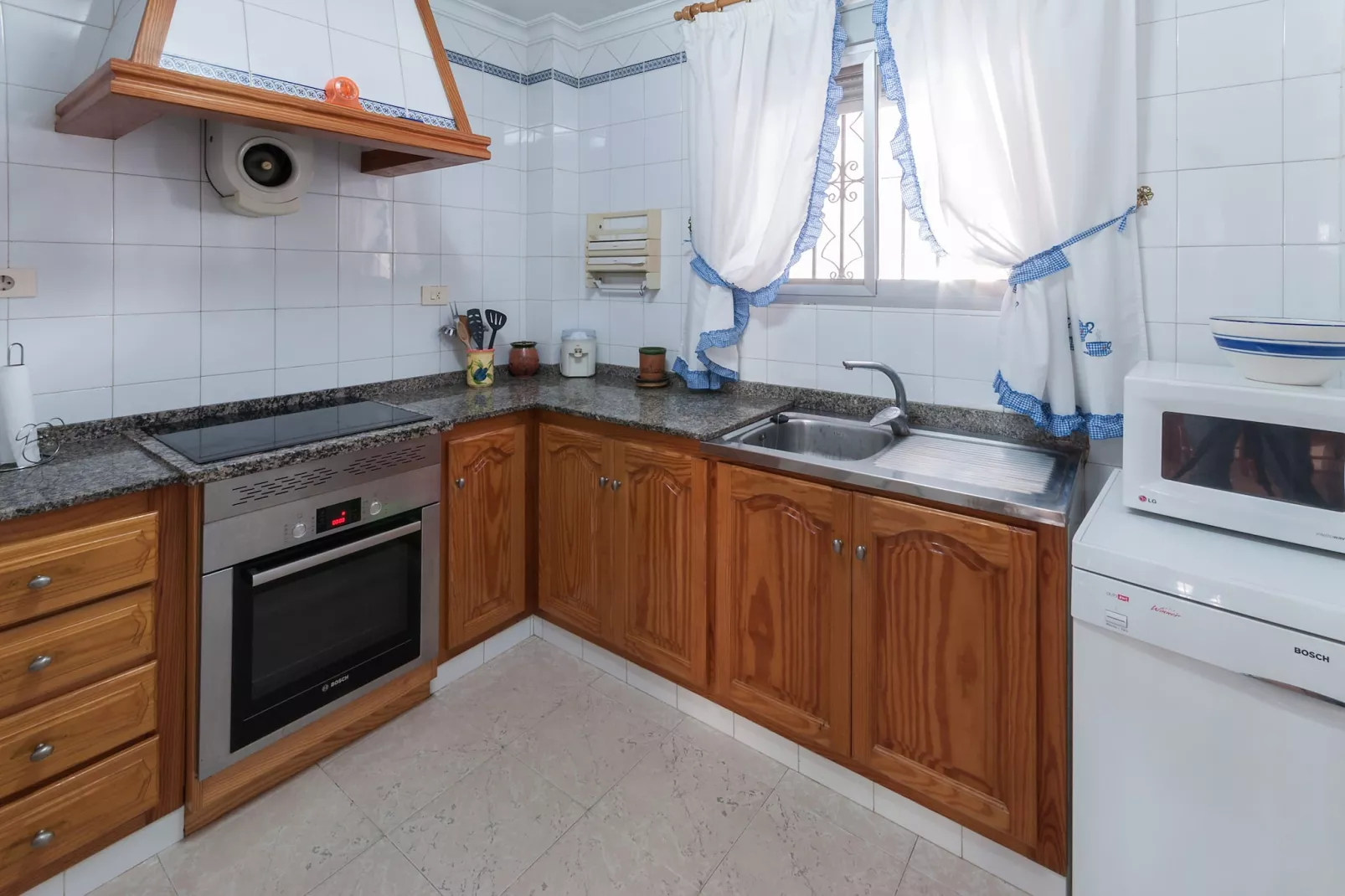 Amatista-Kitchen
