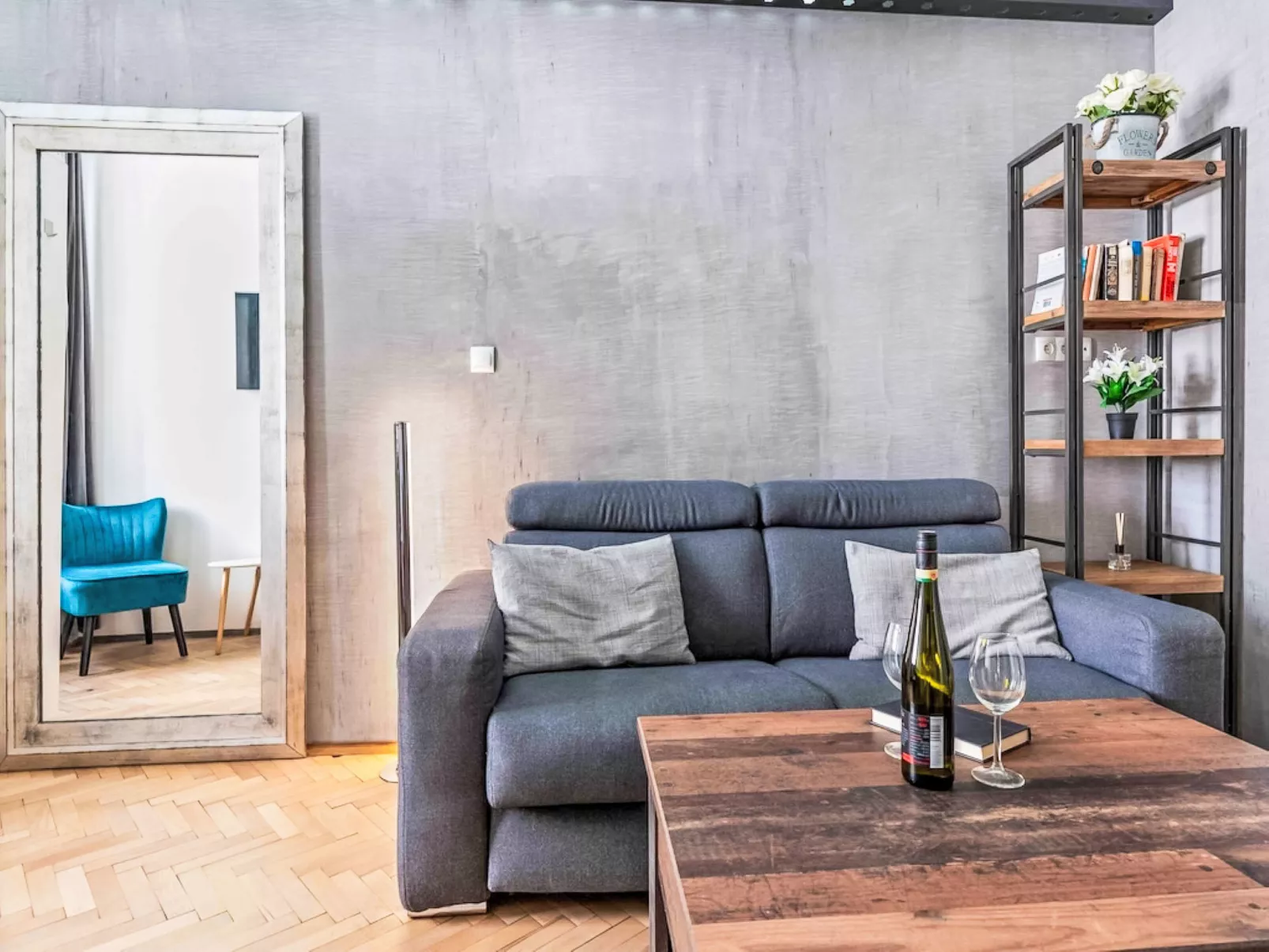 Golden Stage Nook-Drinnen