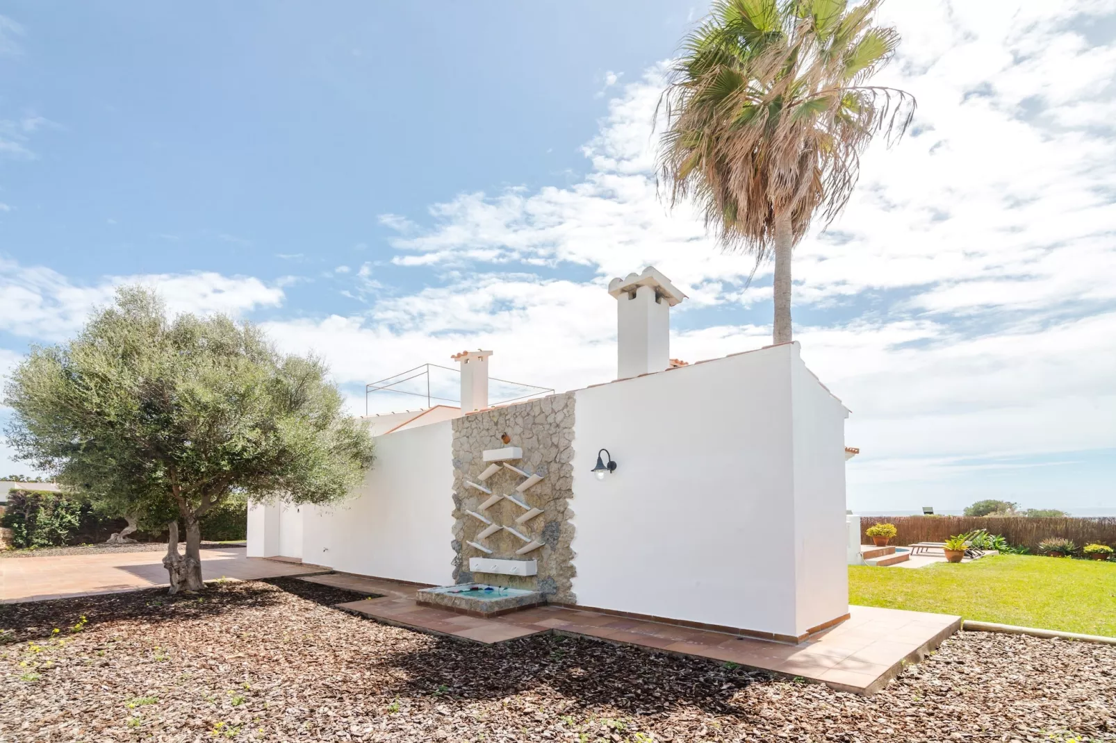 Villa Maricel-Exterior summer