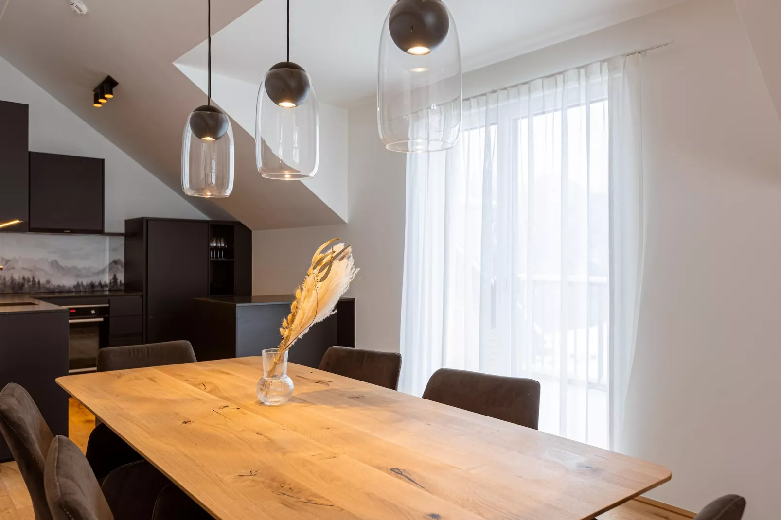 Fiss Suites 14-Dining room