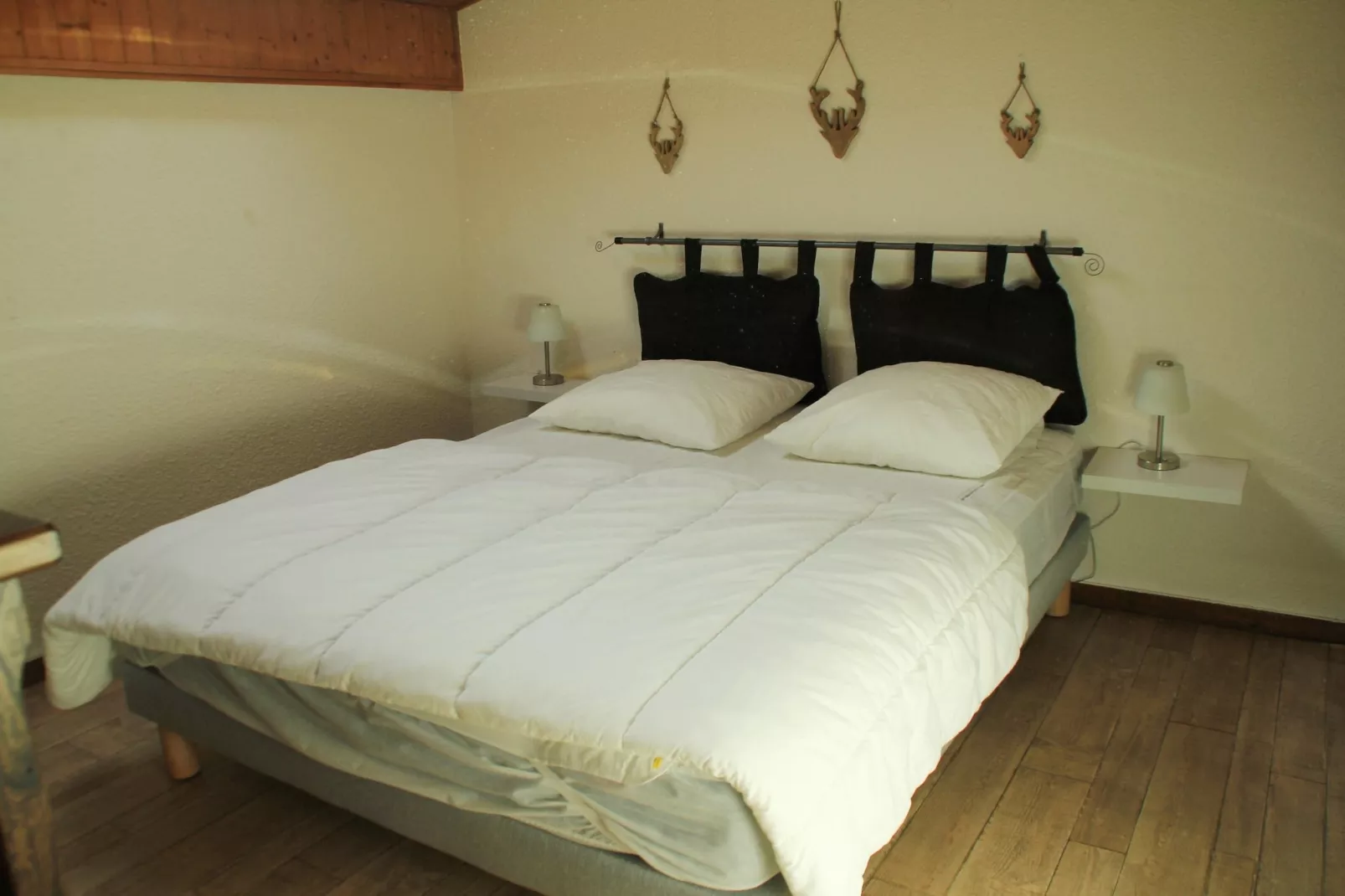 Alpenlake AP139 VIEW & NATURE  6 Pers.-Bedroom