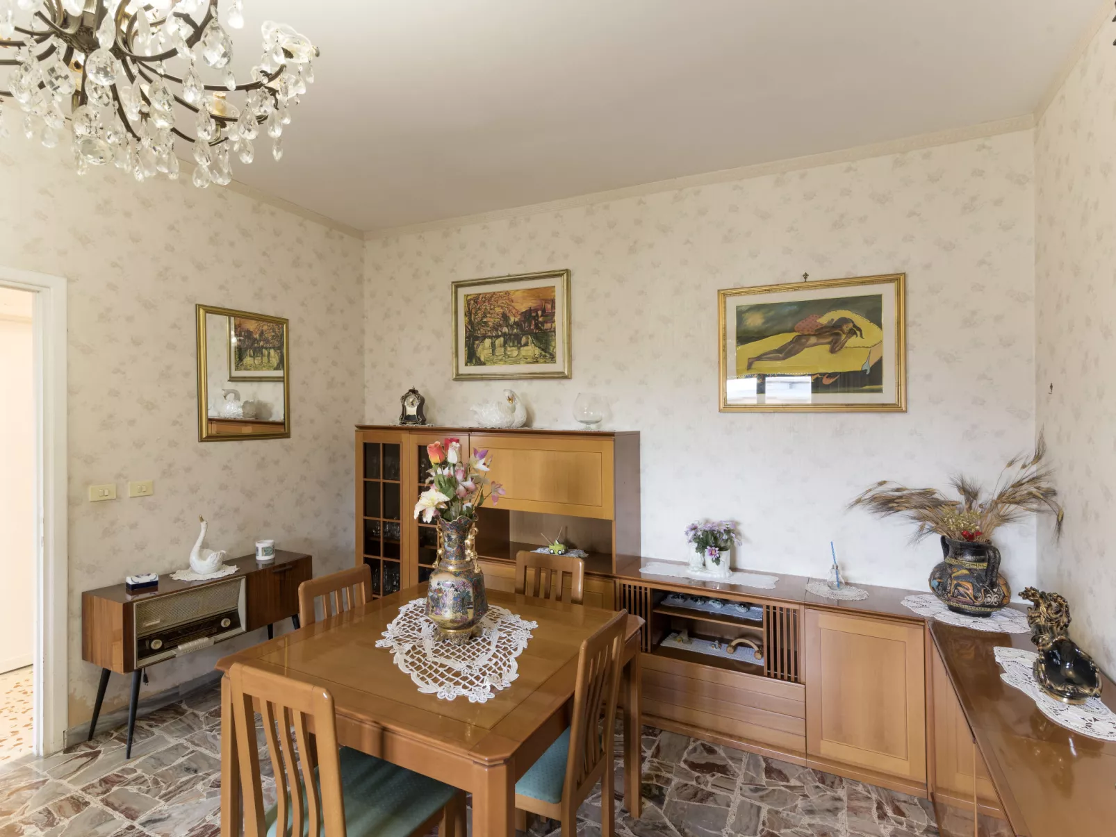 Fiumicino House-Inside