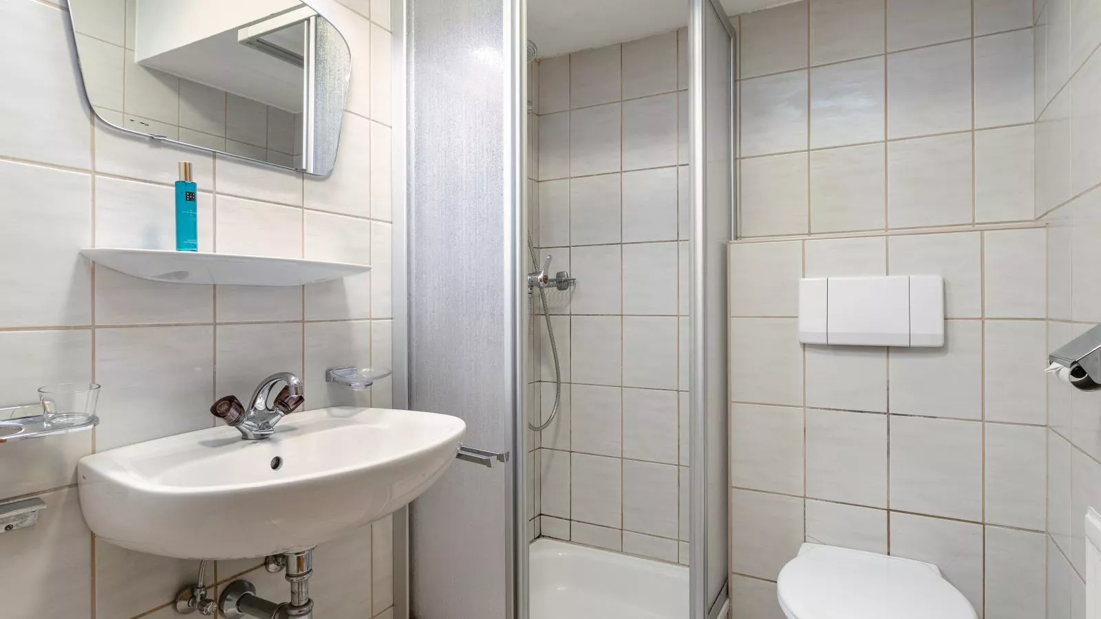 Schweizerhof Arnika-Bathroom
