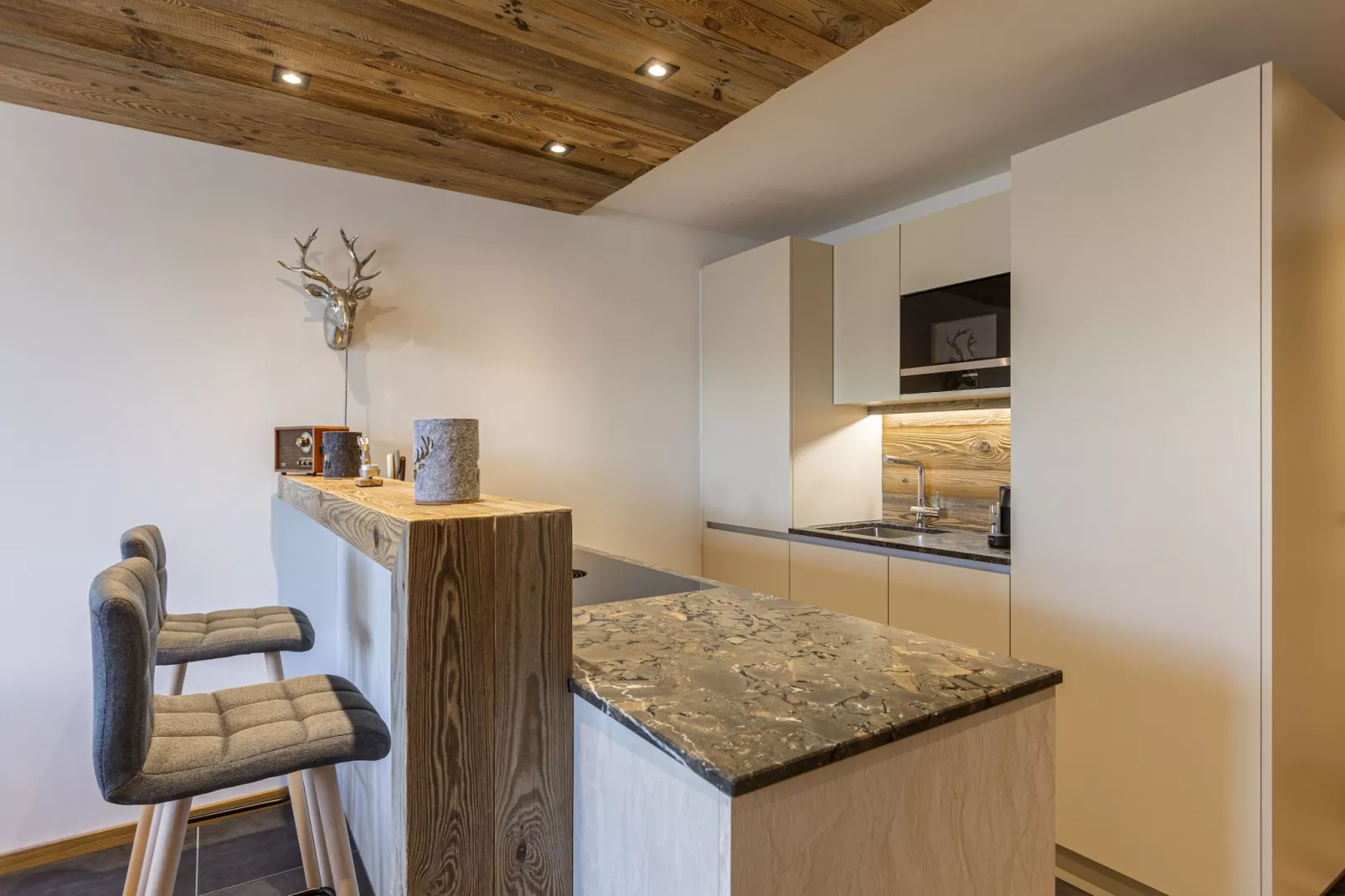 Zugspitz Suites Lermoos 8-Kitchen