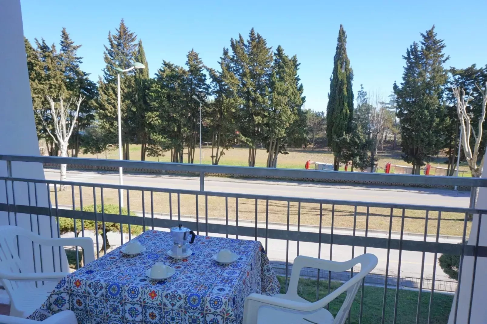 Bora 6C-Terrassenbalkon