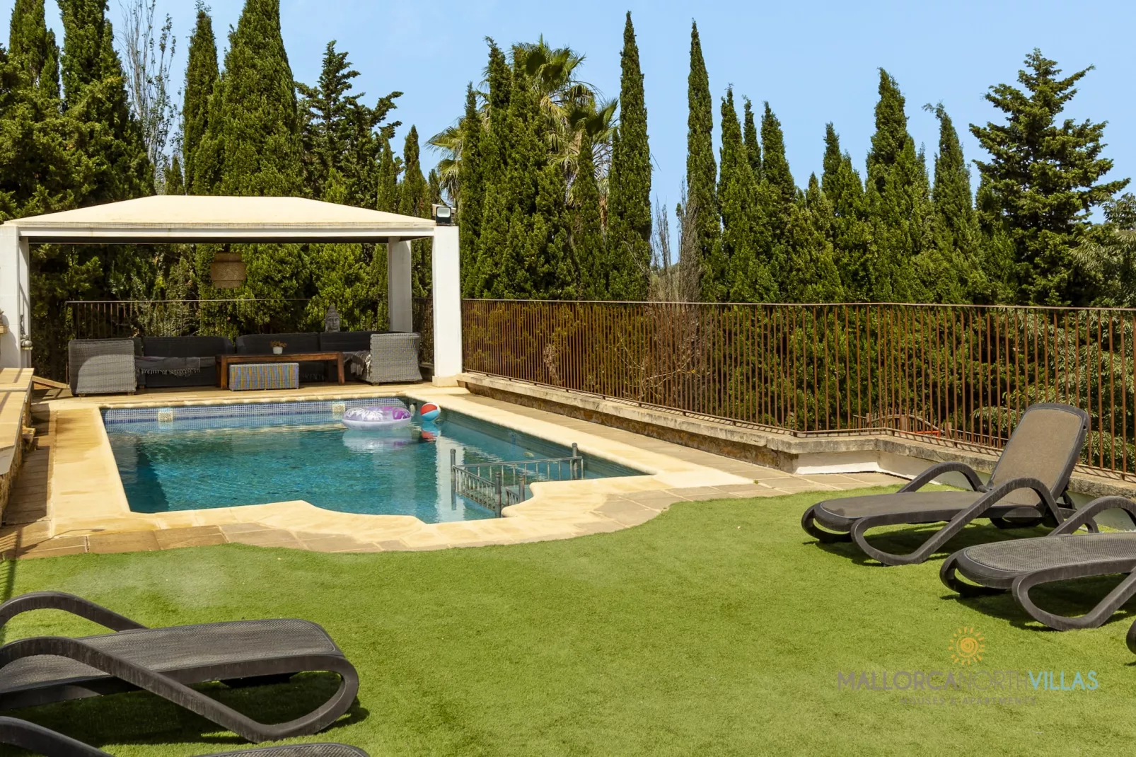 Villa Alejandra con piscina privada y gran jardín-Piscine