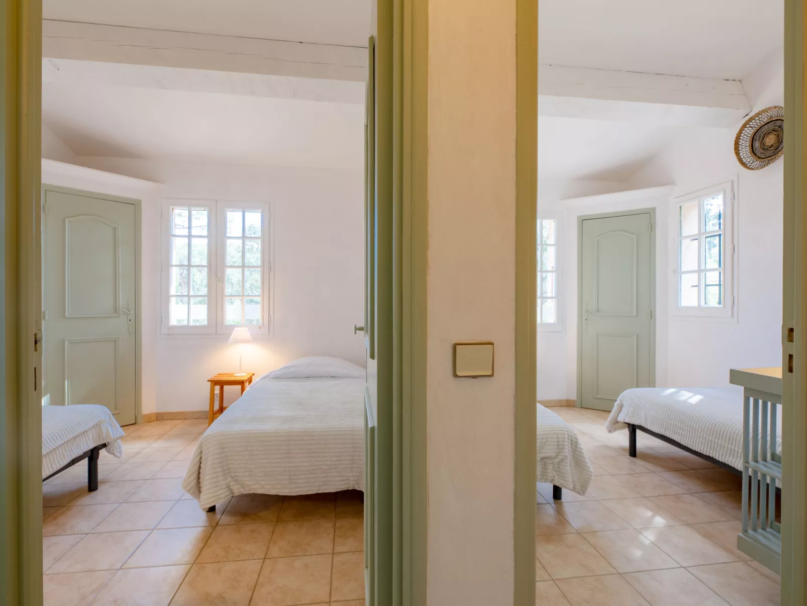 Les Agasses-Inside