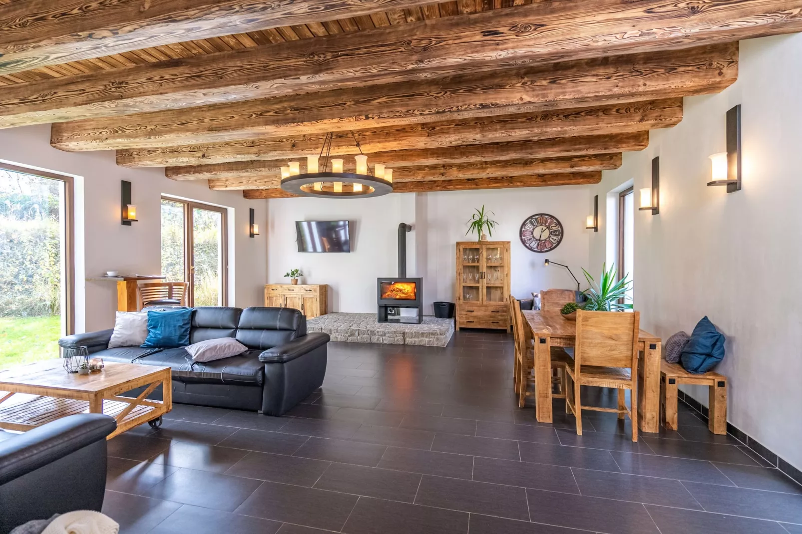 Lesany SLJK425-Living room