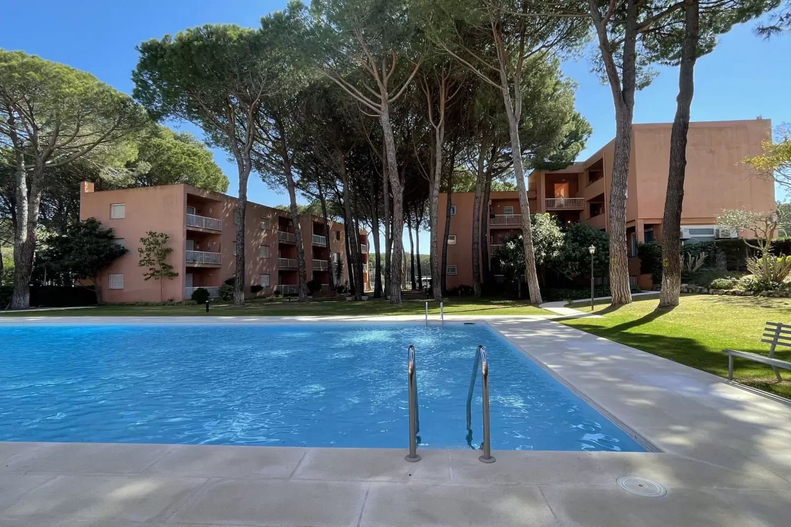 ESTUDI SWING-Pool