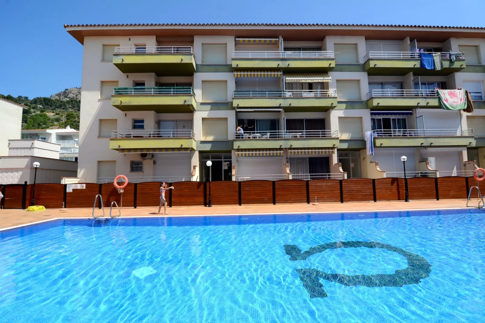 OMEGA 5 1-D-Exterior summer