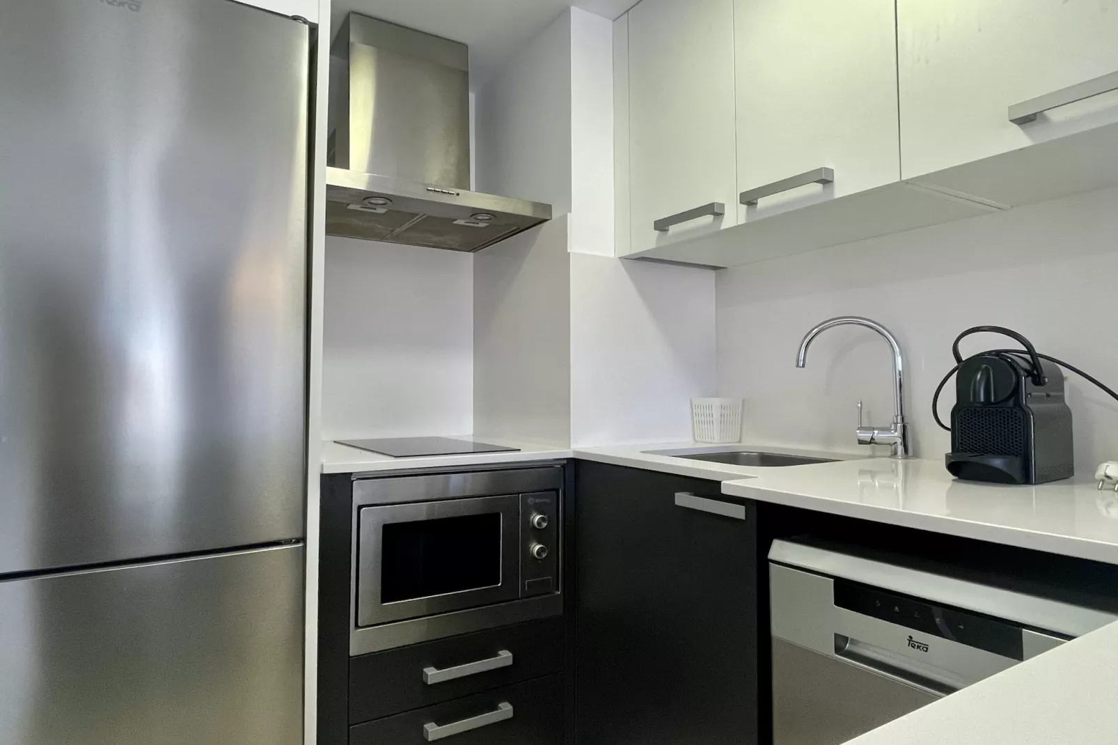 FESTASTAR 215-Kitchen