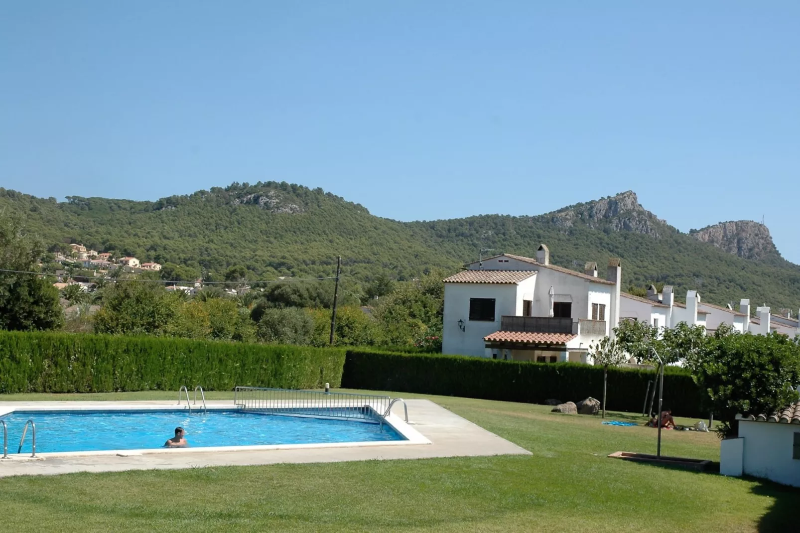 VALL PETITA 152-Exterior summer