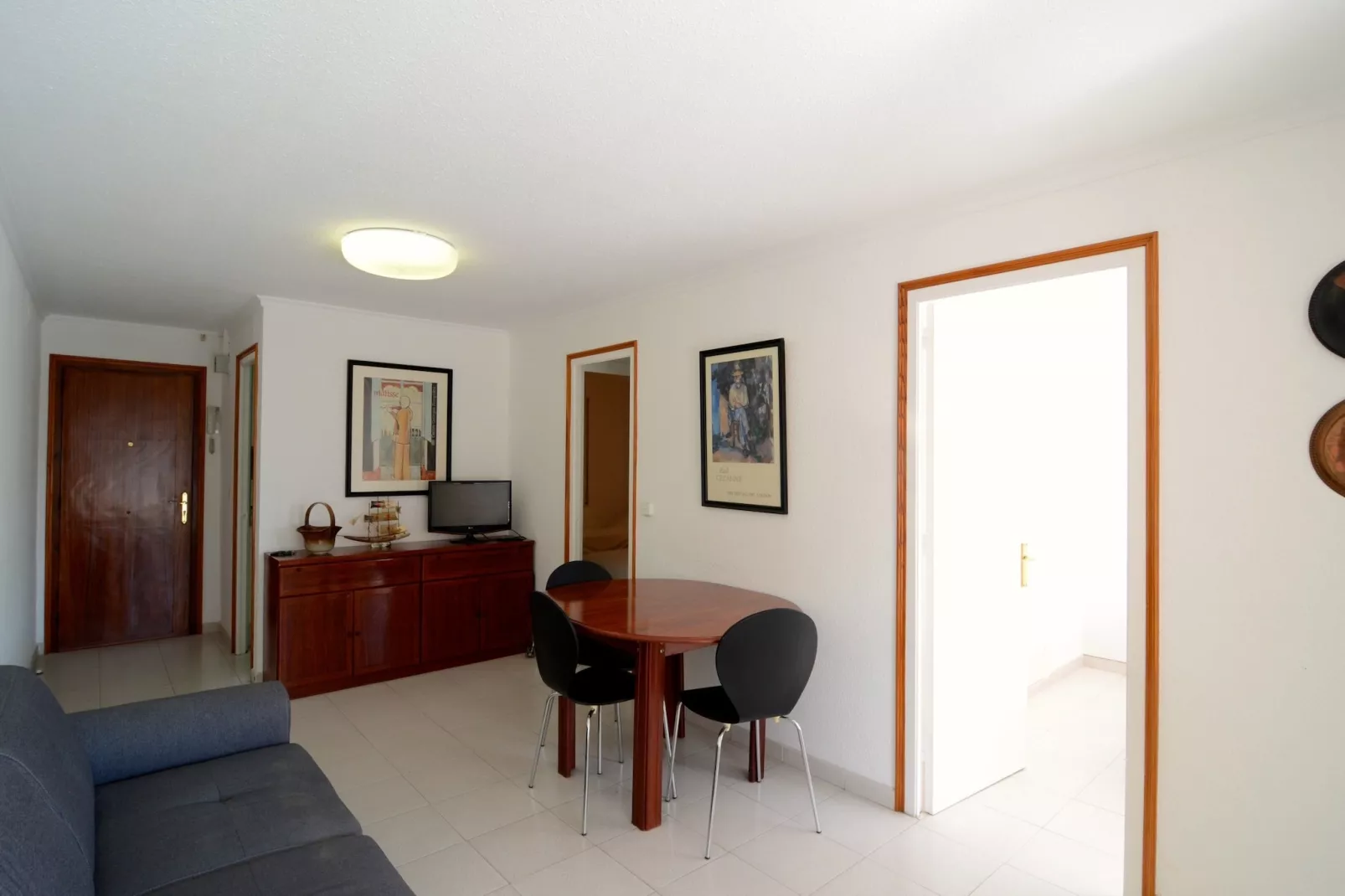 ROCAMAURA I D 3-4-Dining room